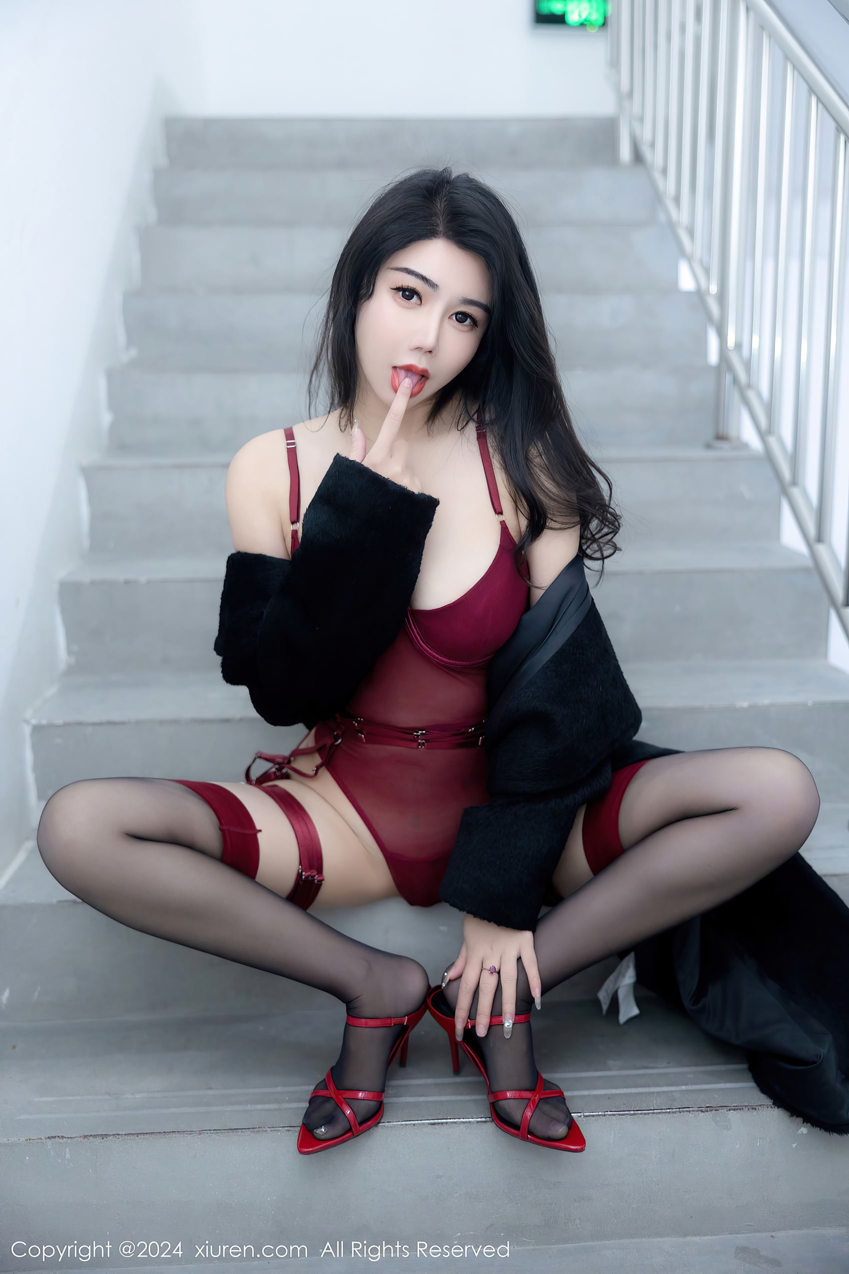 [Xiuren秀人网]2024.03.13 NO.8221 李若汐[85+1P/718MB]