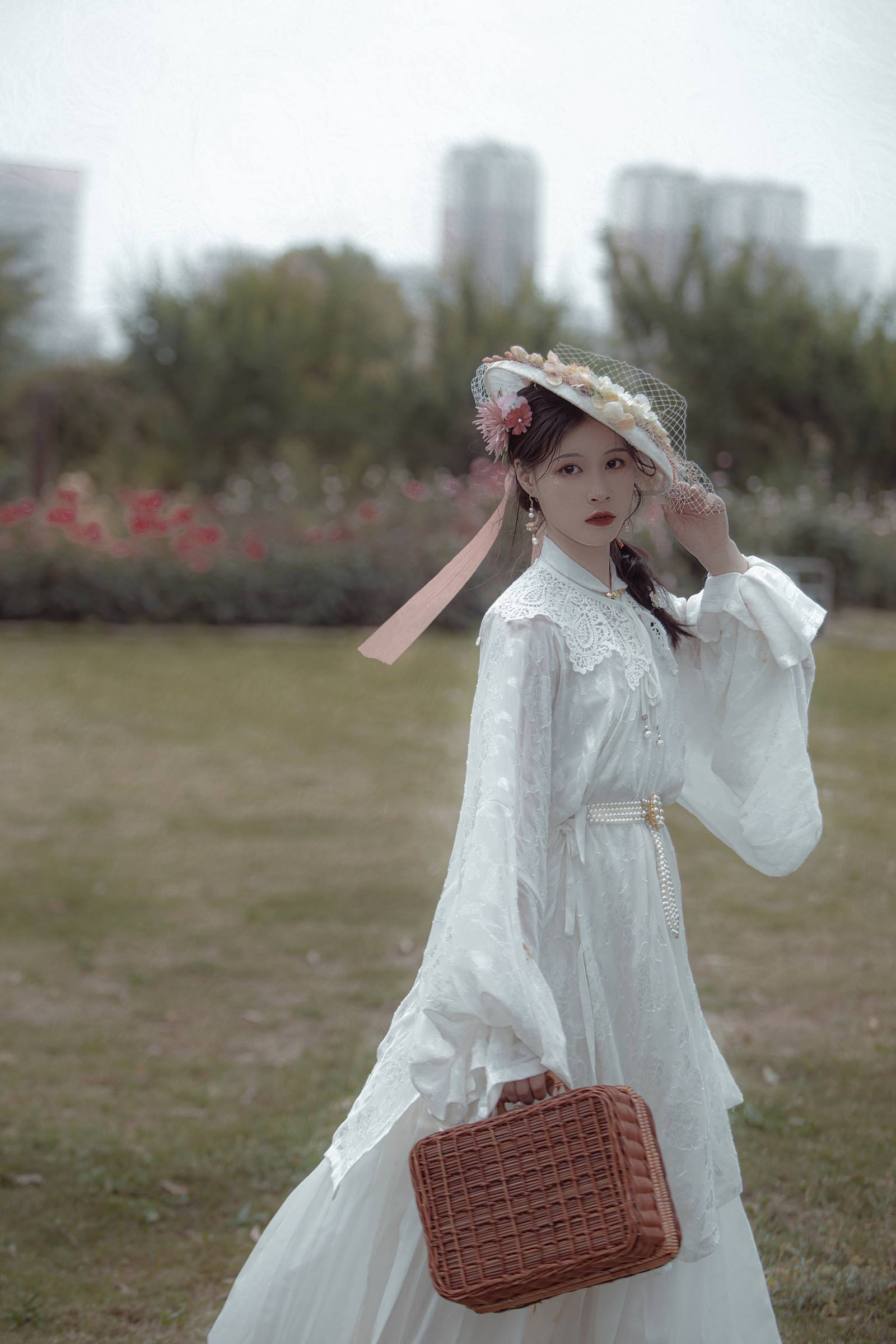 [YITUYU艺图语]2022.09.29 玫瑰 努力搬砖的双翮[27+1P/423MB]