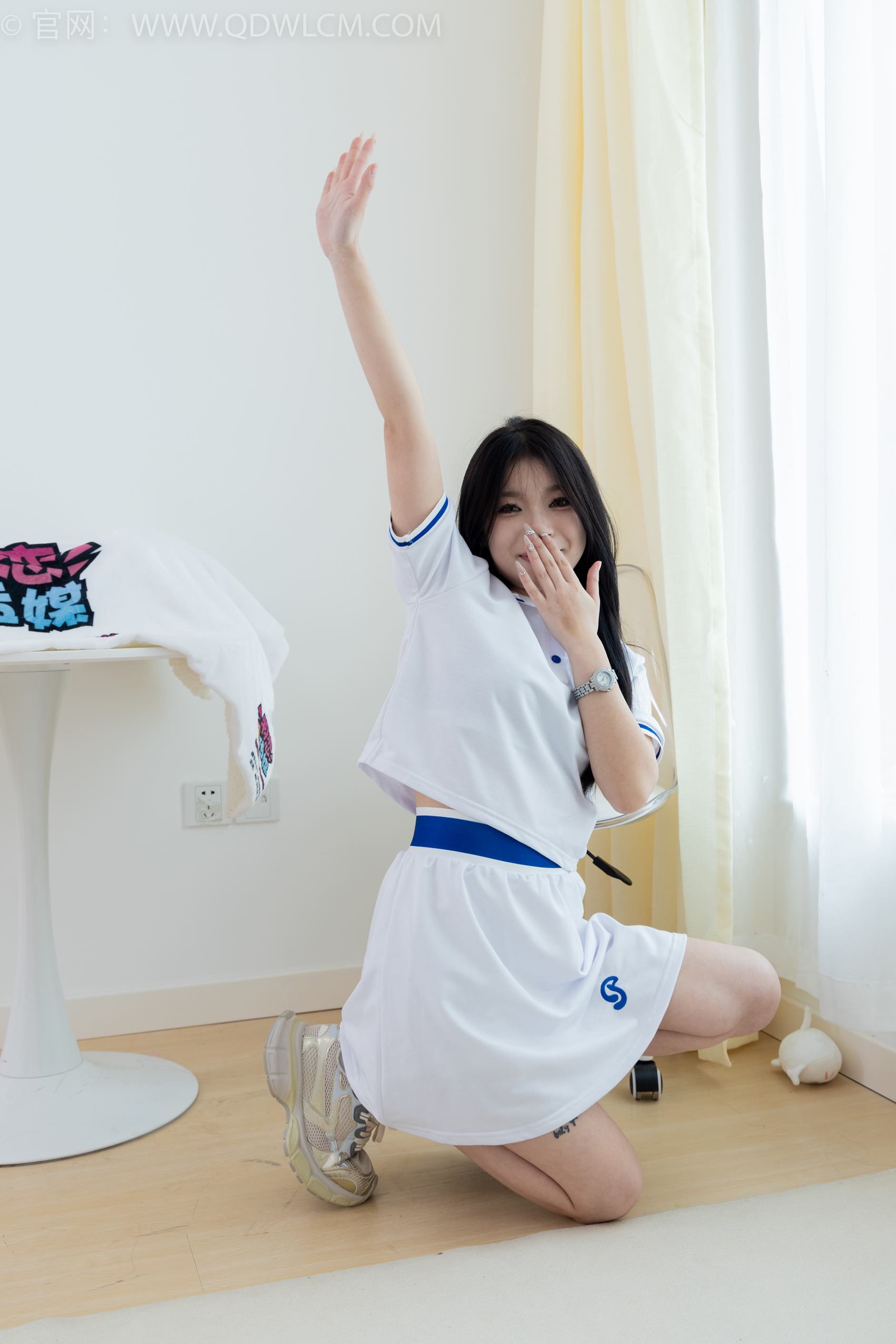 物恋传媒 NO.1888 闪闪-风禾尽起[160P/1V/3.72GB]