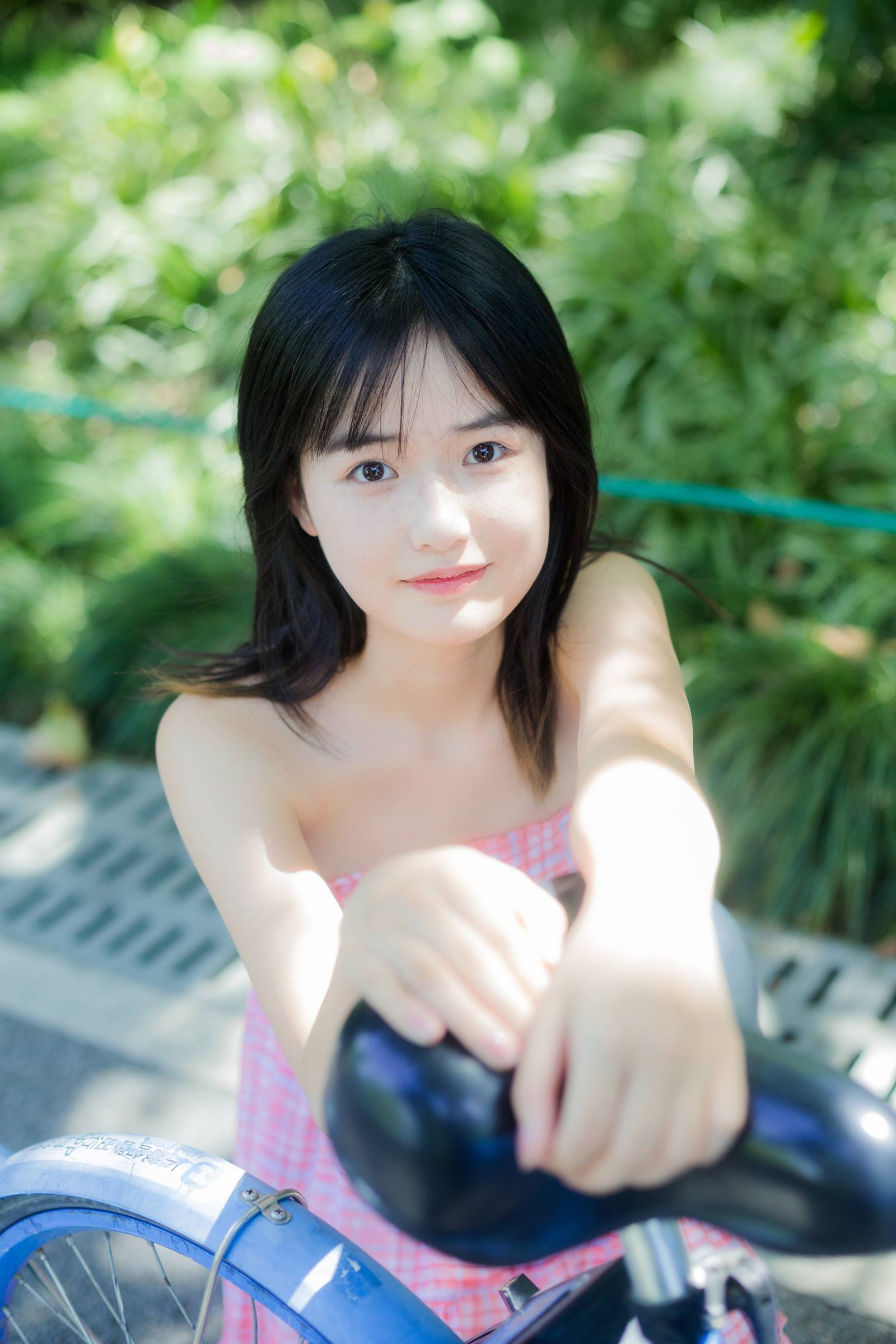 [YITUYU艺图语]2022.10.02 回不去的夏天 小怡妹妹cute[33+1P/378MB]