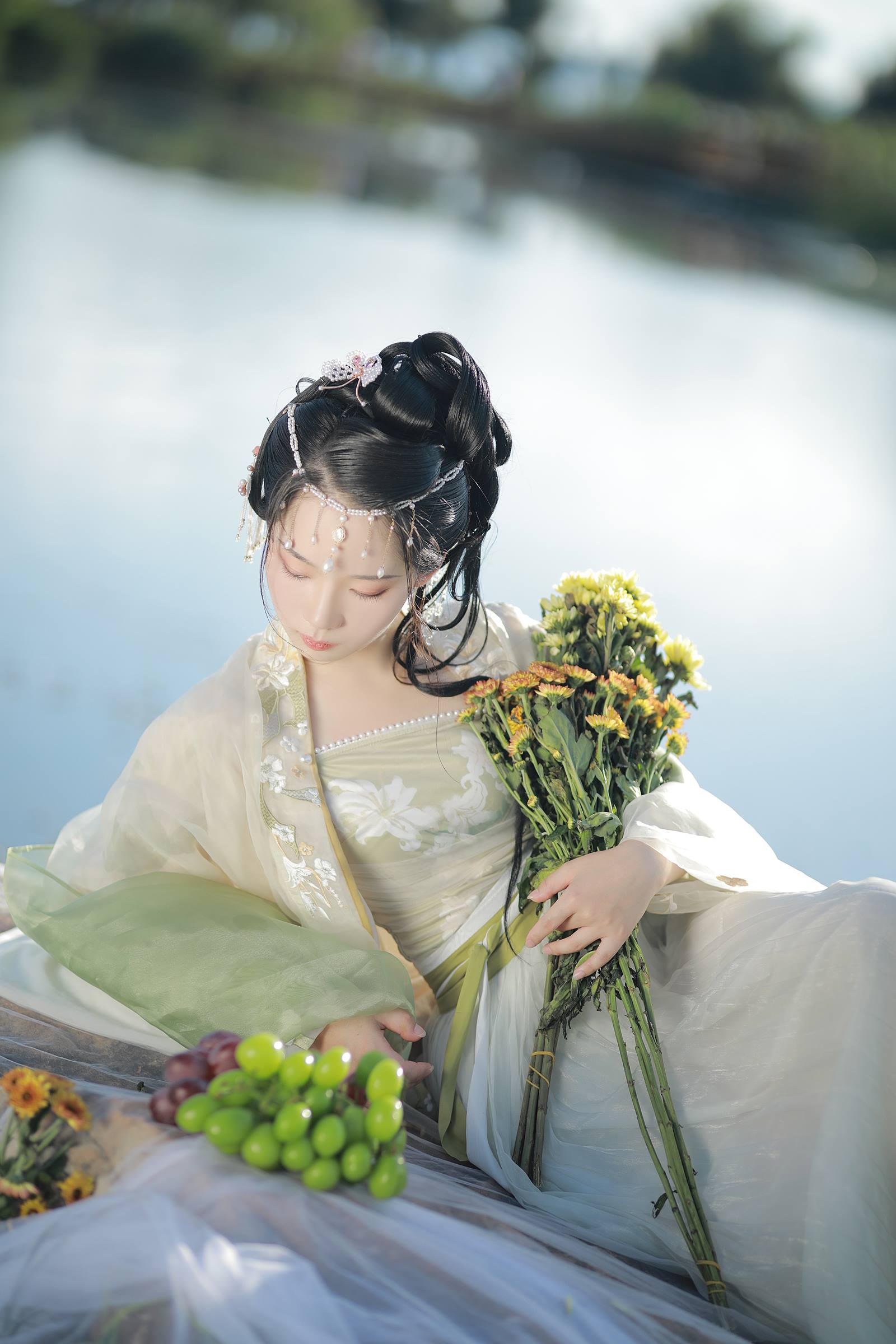 [YITUYU艺图语]2022.09.30 夏日长 落花人独立[35+1P/644MB]