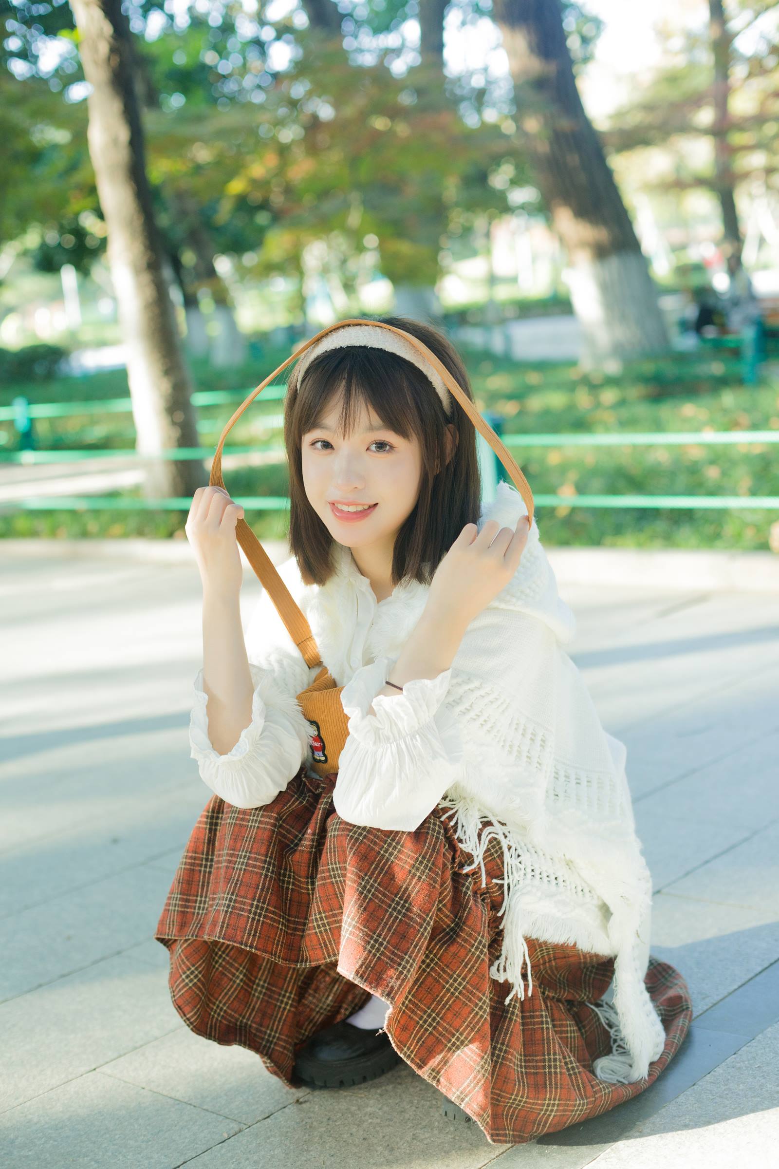 [YITUYU艺图语]2022.09.25 我觉得秋天好像要来了 睡饱了吗[33+1P/353MB]