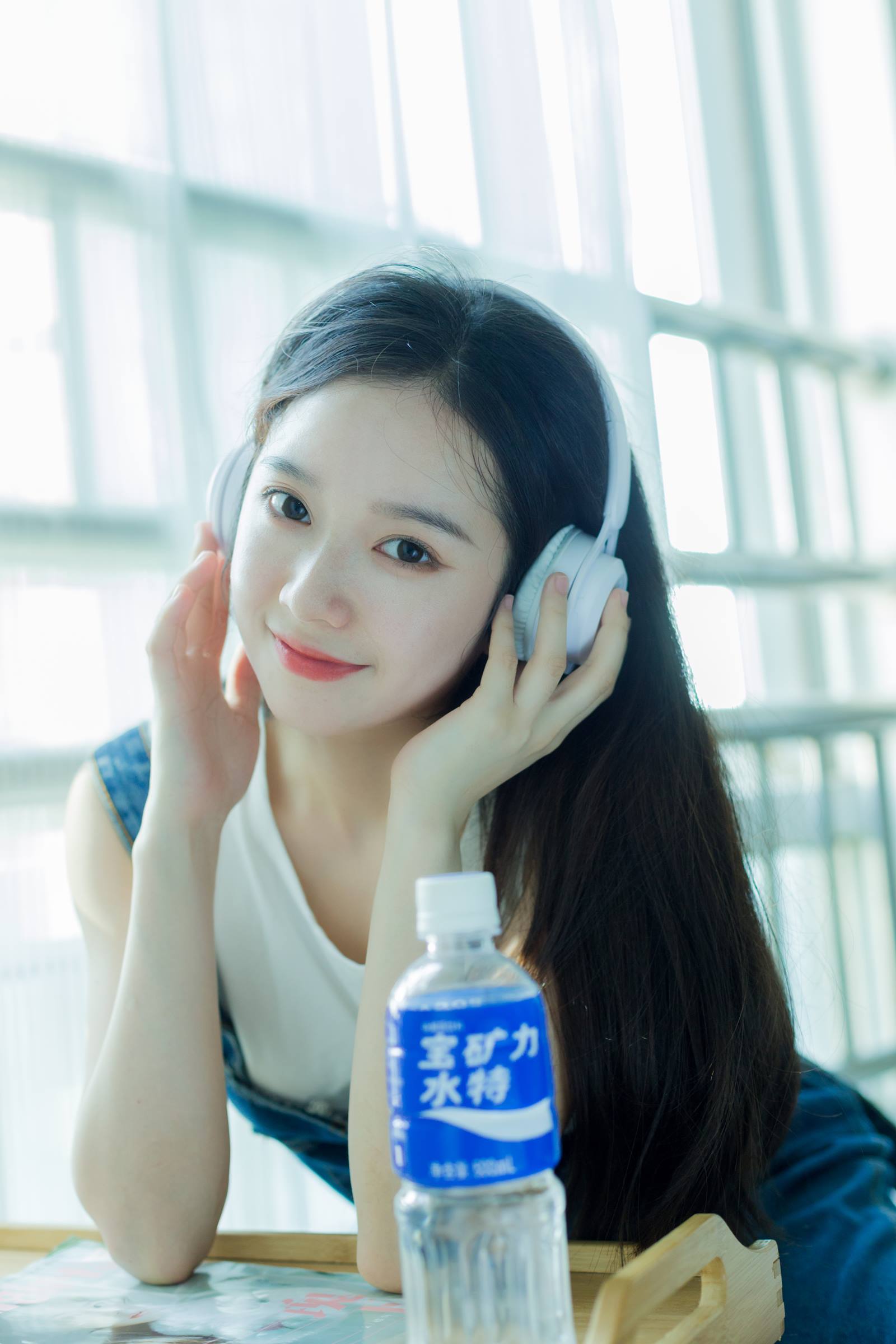 [YITUYU艺图语]2022.09.26 诗里的海 戈曼妮Nini[34+1P/252MB]