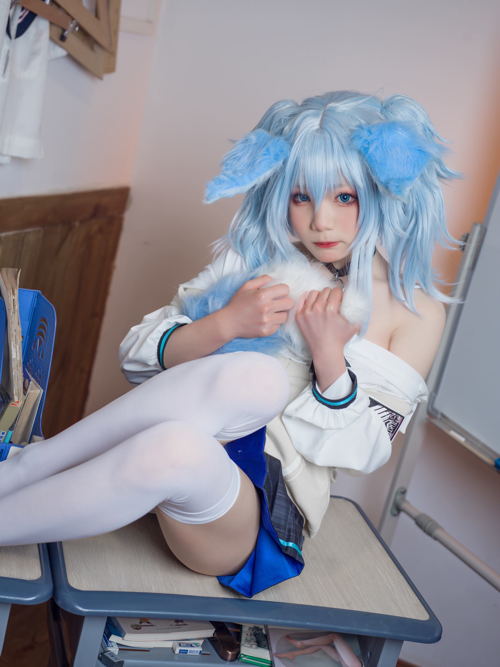 王胖胖u - PA15校服[38P/532MB]