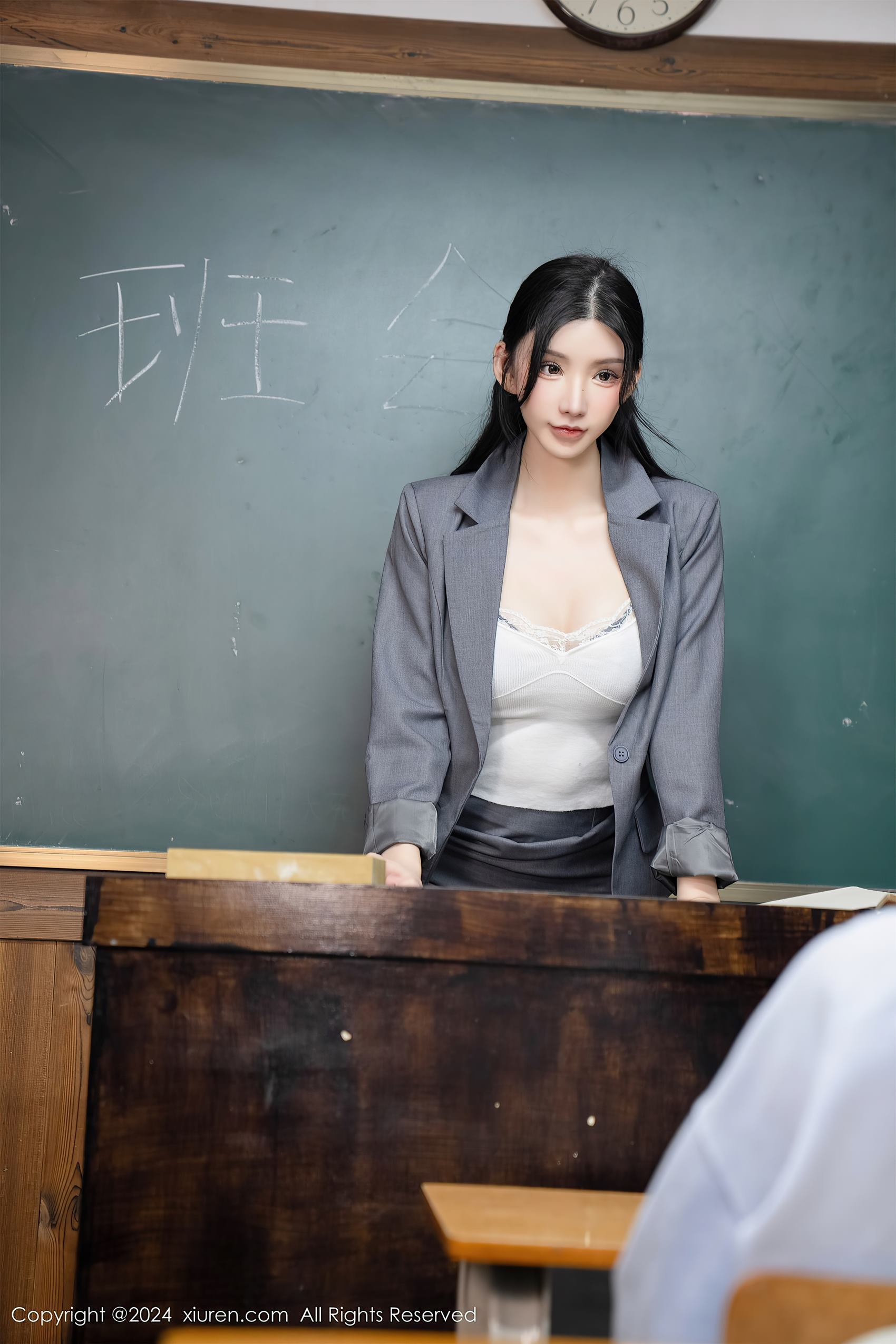 [Xiuren秀人网]2024.03.08 NO.8204 周于希Sally[93+1P/837MB]