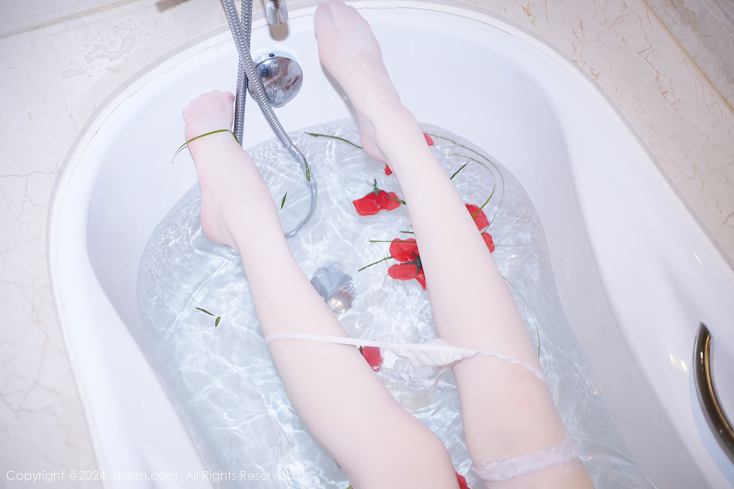 [Xiuren秀人网]2024.03.01 NO.8162 梦灵儿Mini[66+1P/549MB]