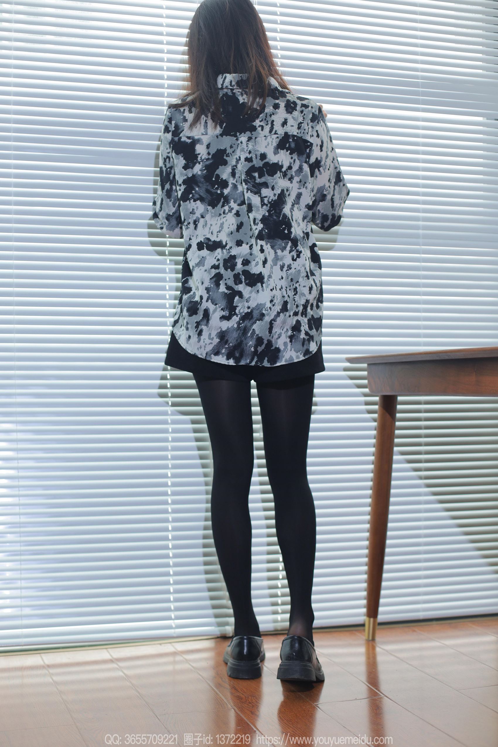 [IESS异思趣向] 2024.02.04 丝享家1655：小九《黑色厚袜》[78P/61MB]