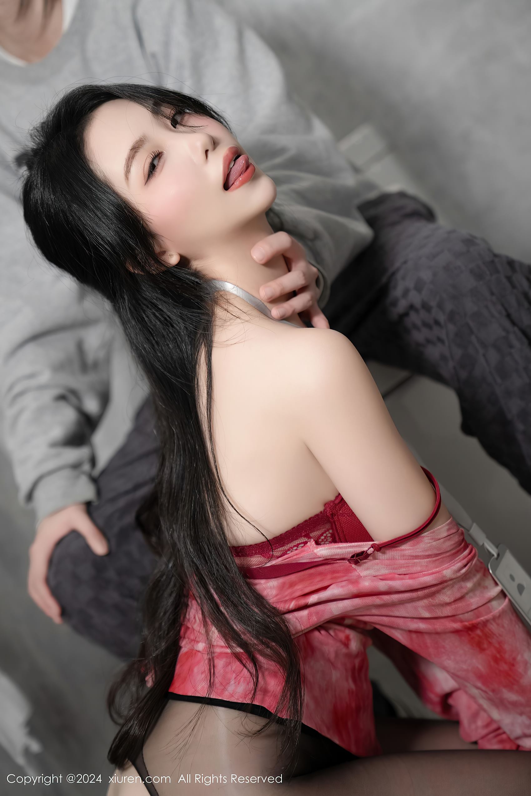 [Xiuren秀人网]2024.03.21 NO.8269 利世[70+1P/680MB]