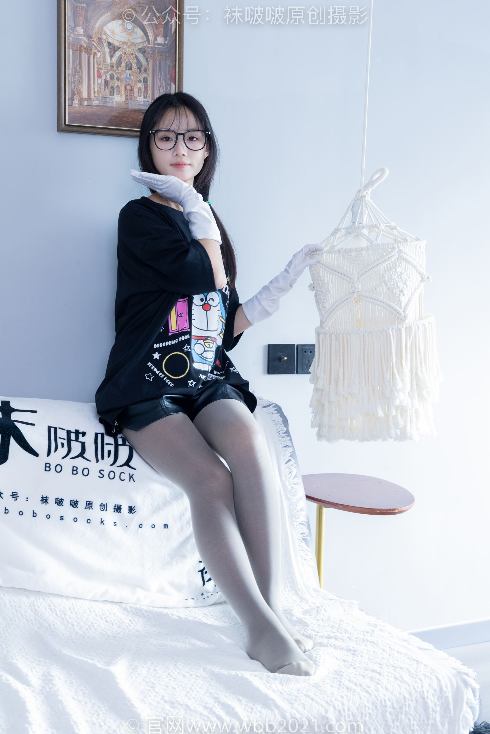 [BoBoSocks袜啵啵]NO.343 甜甜圈-高跟长靴、黑丝打底、肉丝[150P/1V/6.32GB]