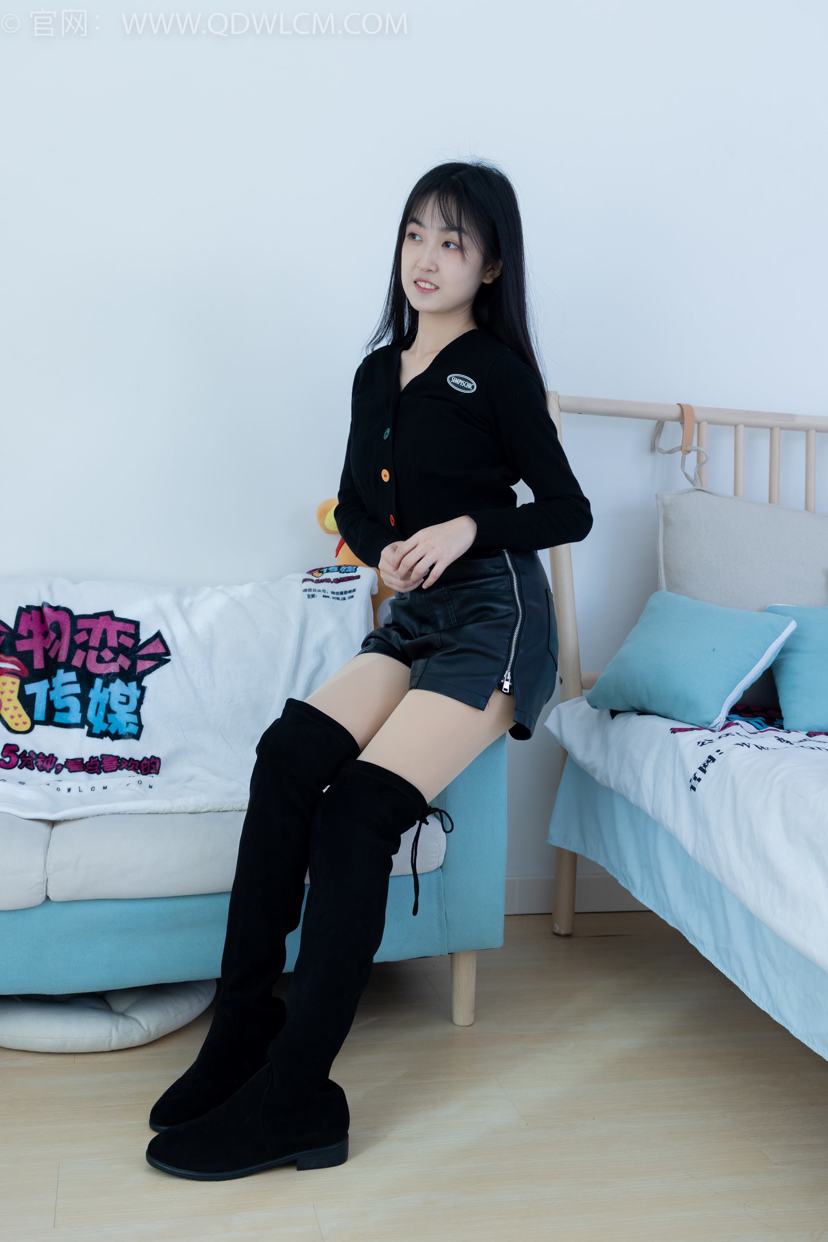 物恋传媒 NO.1877 嘉木-桃之夭夭[160P/1V/4.64GB]