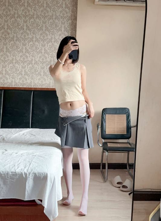 动漫博主@胜利的小生活微密圈系列 -床上每足 [57P/36MB]