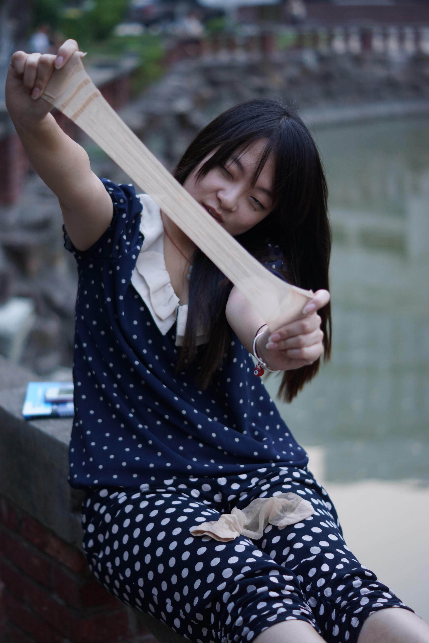自由摄影 No.113 我不服气，我就是比你的脚大 [31P/50MB]