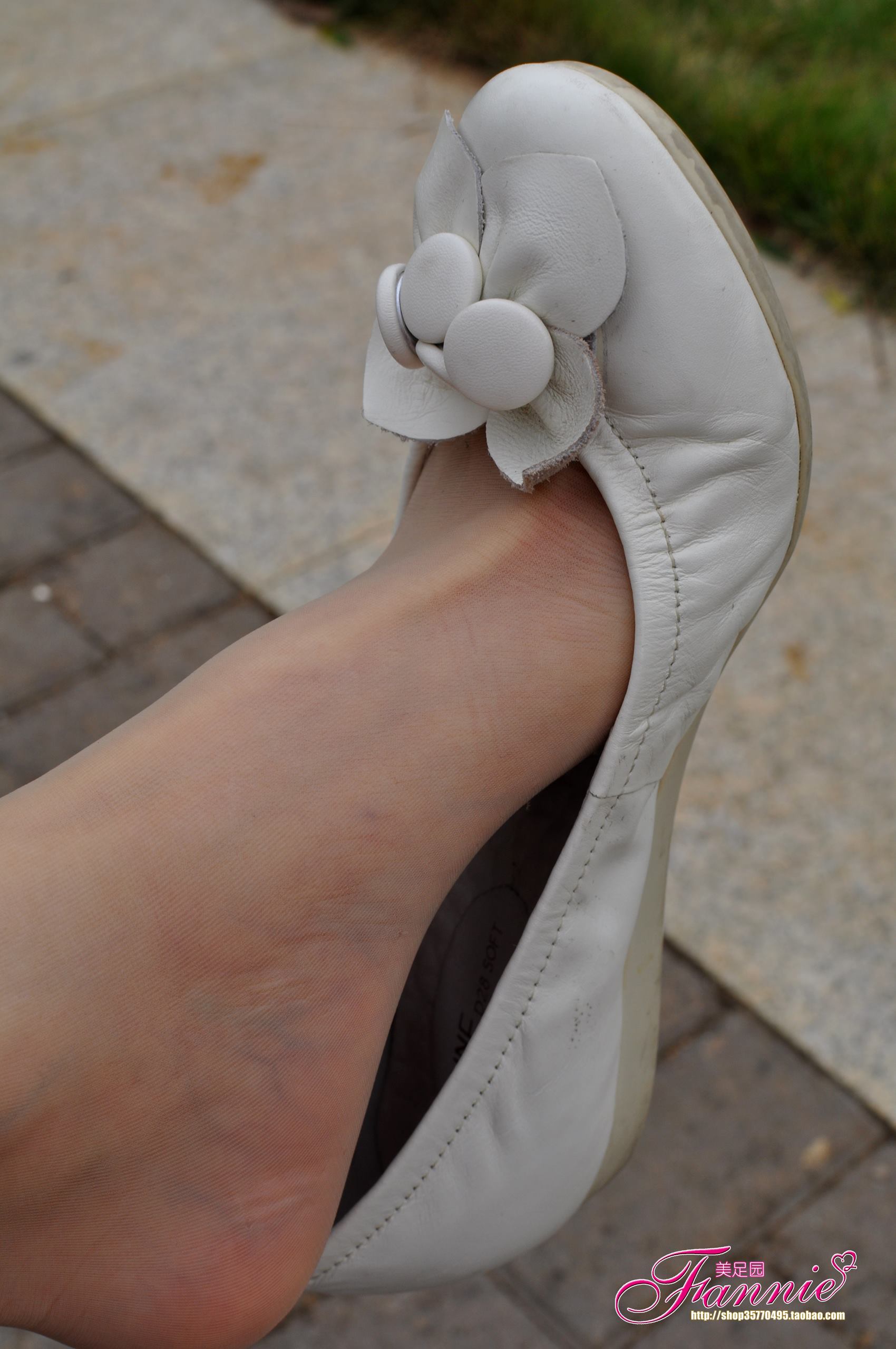 Fannie芬妮每足园 No.391 秋韵偶拾之闲适[90P/262MB]