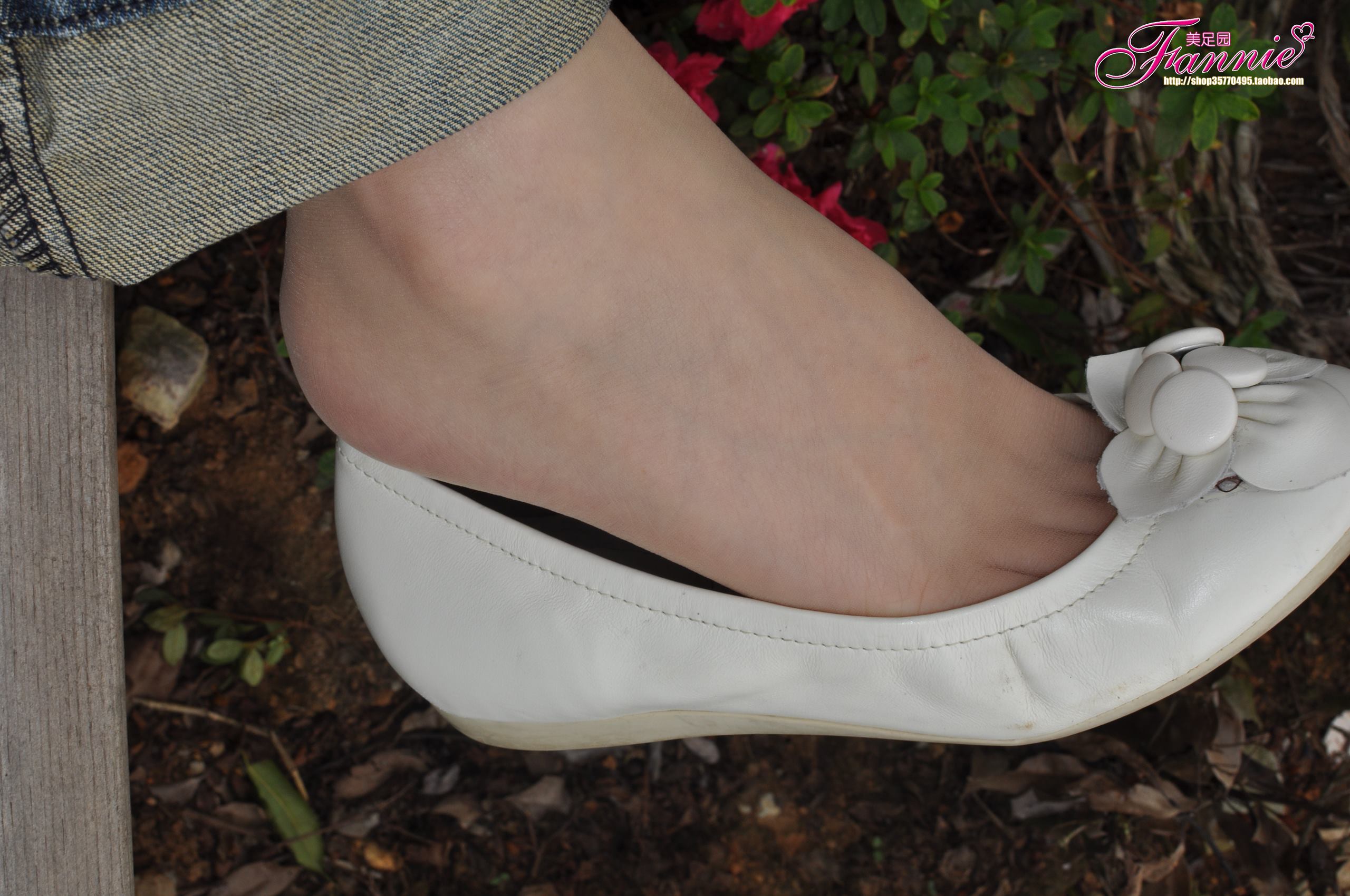 Fannie芬妮每足园 No.391 秋韵偶拾之闲适[90P/262MB]