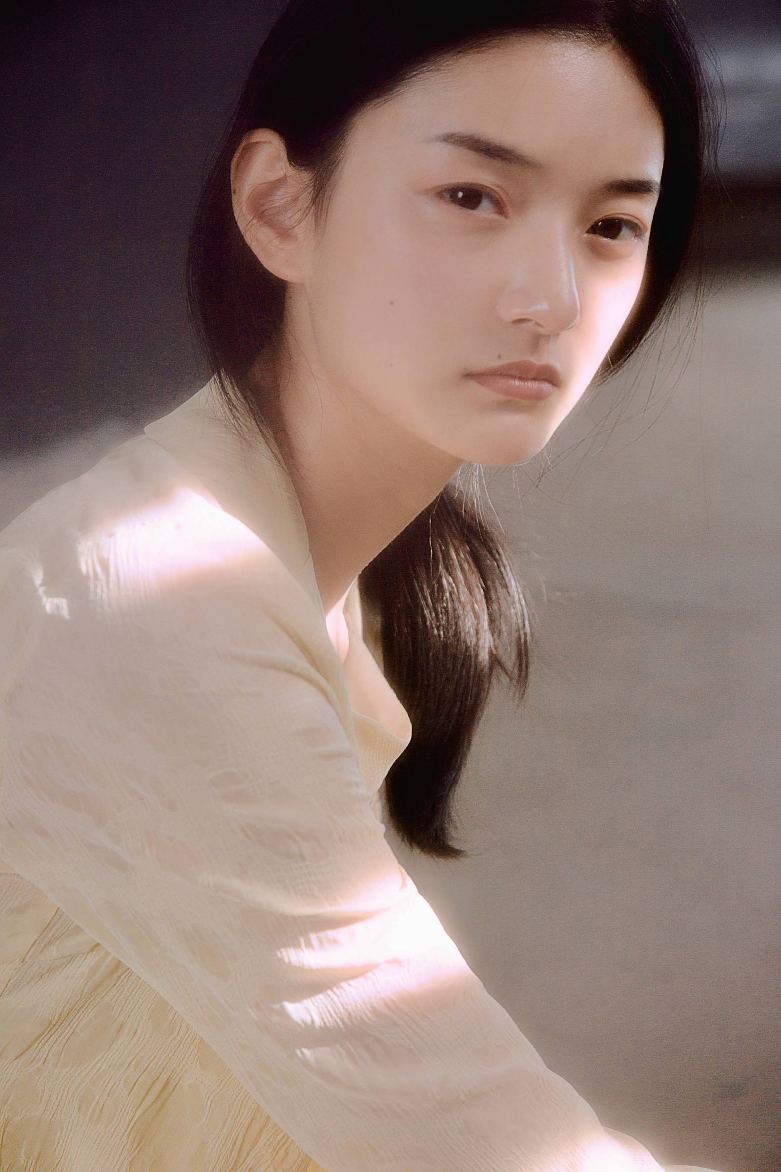 [YITUYU艺图语]2022.10.21 邂逅的一刻 沈不知[25+1P/195MB]