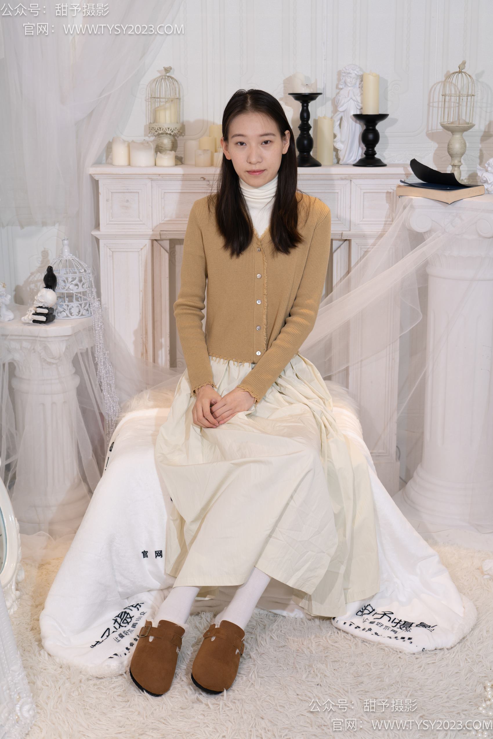 甜予摄影 NO.013 帆帆-平底鞋、白棉袜、裸足[130P/2V/9.91GB]