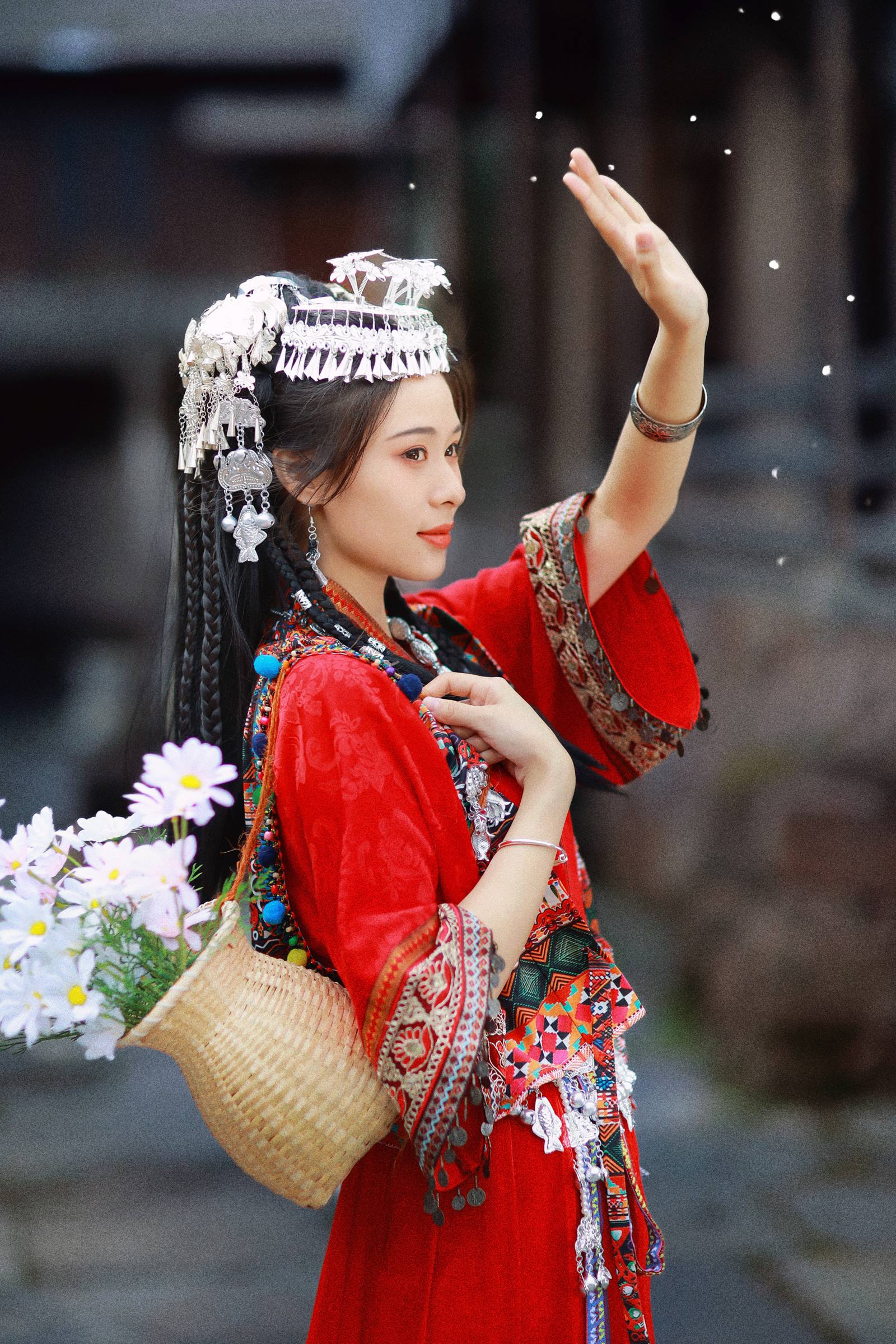 [YITUYU艺图语]2022.10.15 苗疆少女 思思[19+1P/286MB]