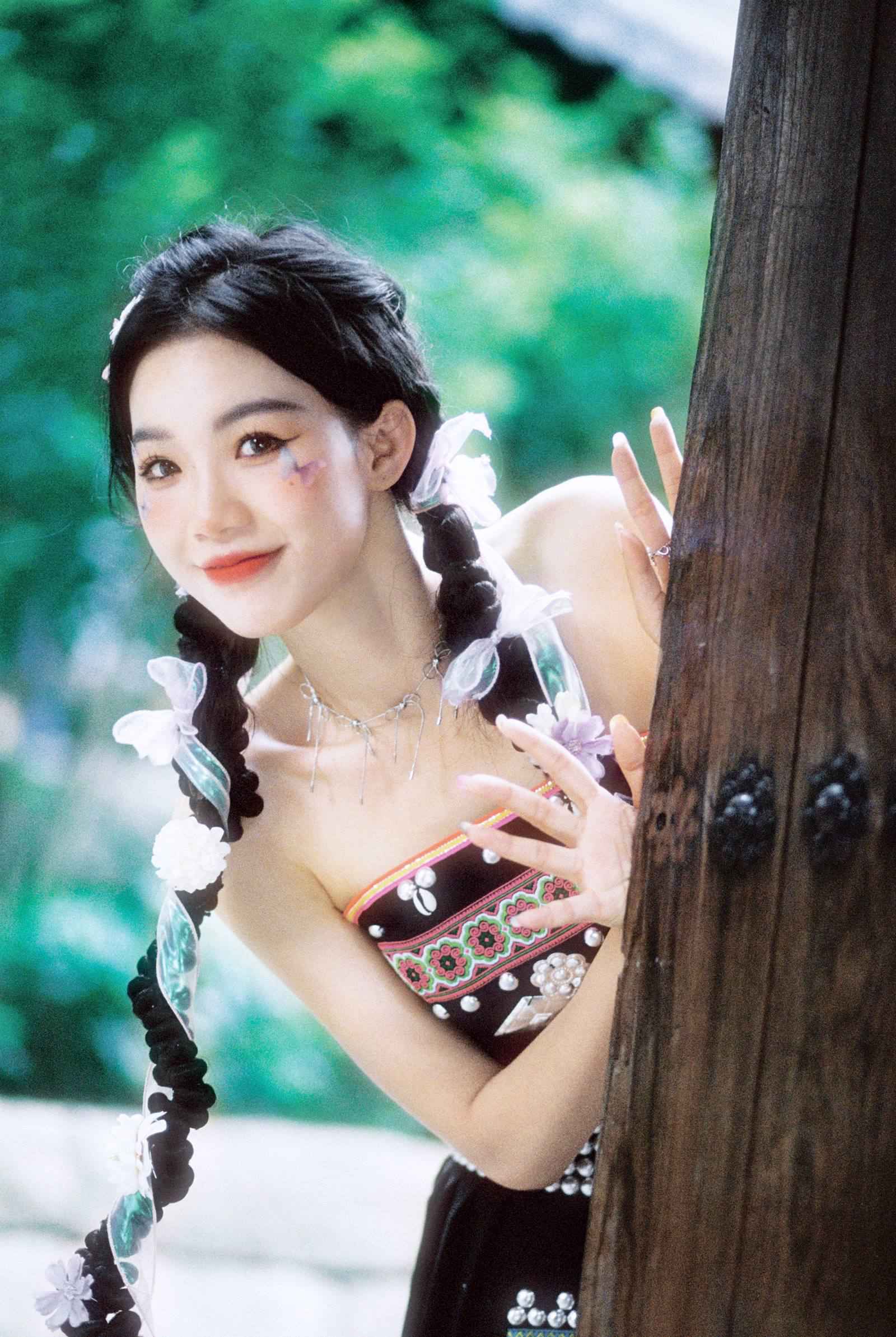 [YITUYU艺图语]2022.10.20 哈尼族甜妹 晚小九[27+1P/370MB]