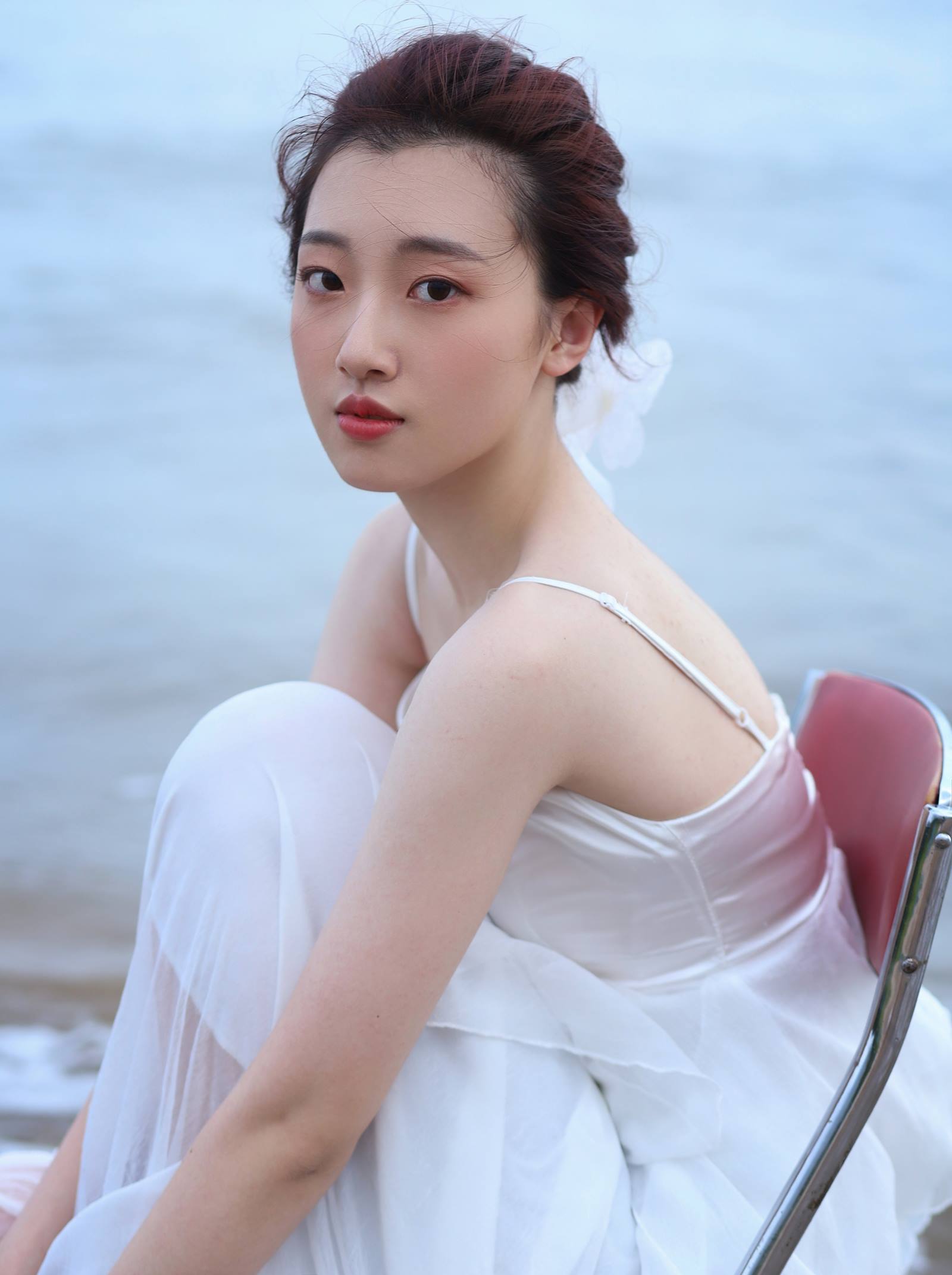 [YITUYU艺图语]2022.10.16 吹海边的风 盛盛[26+1P/238MB]