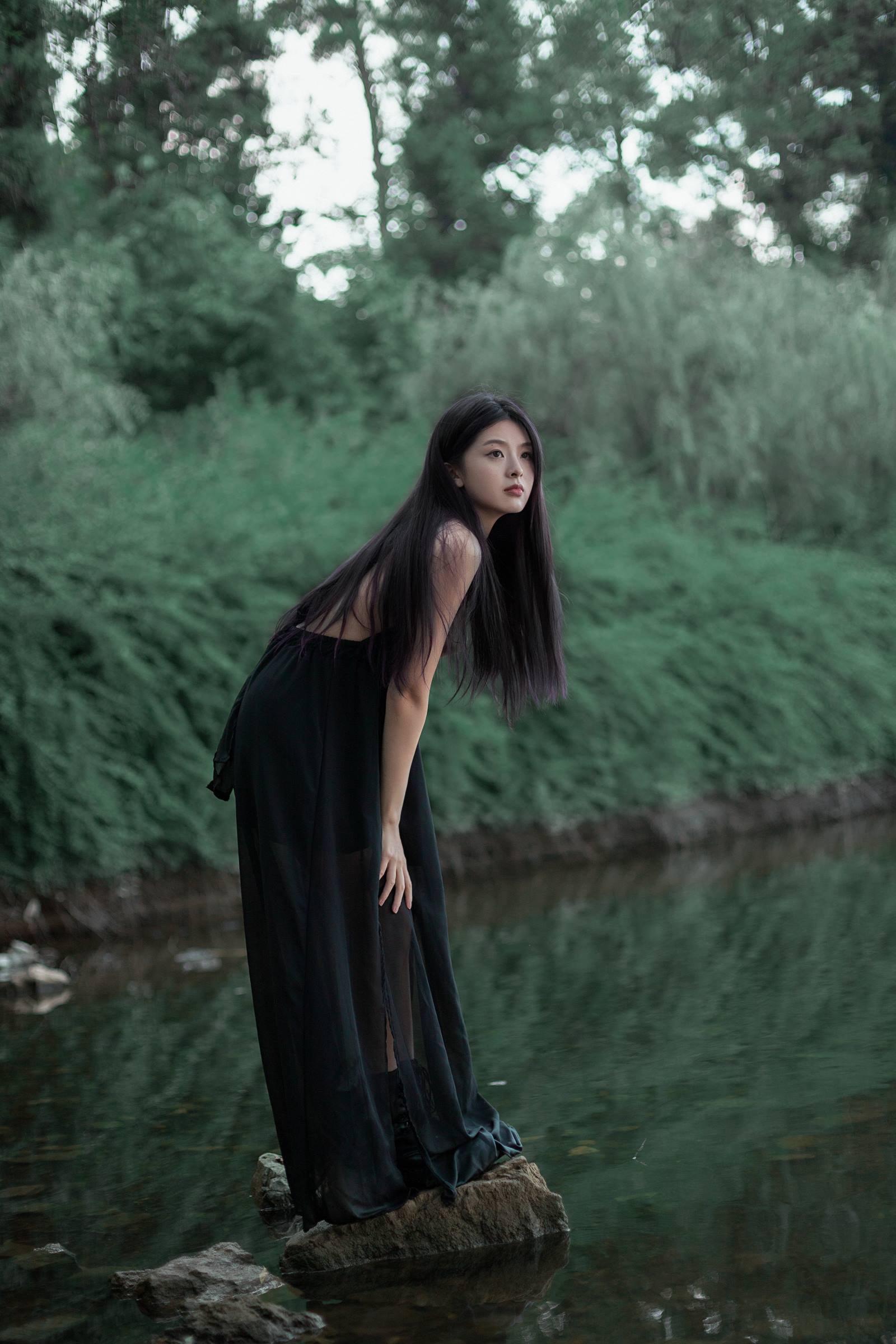 [YITUYU艺图语]2022.10.20 安静的绿 张张包[24+1P/440MB]