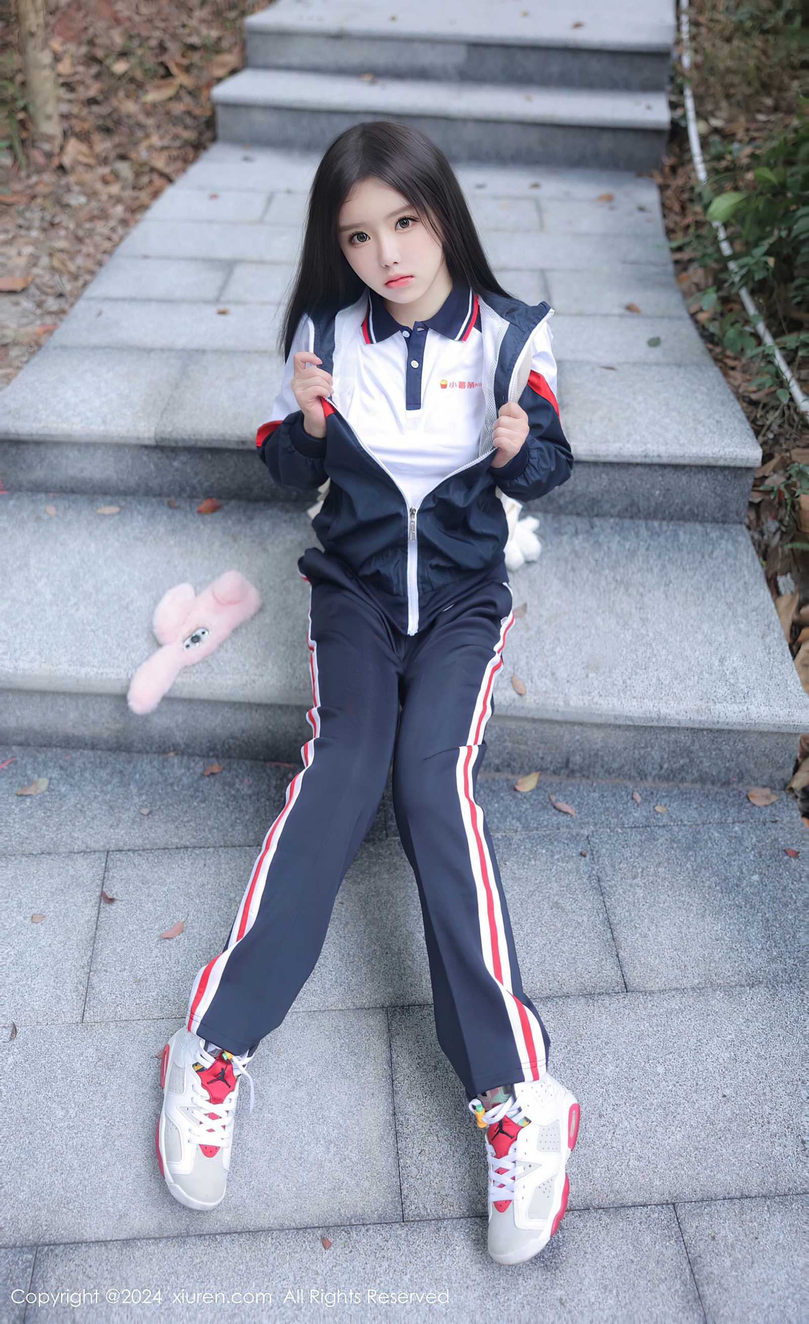 [Xiuren秀人网]2024.04.02 NO.8335 小薯条nienie[88+1P/793MB]