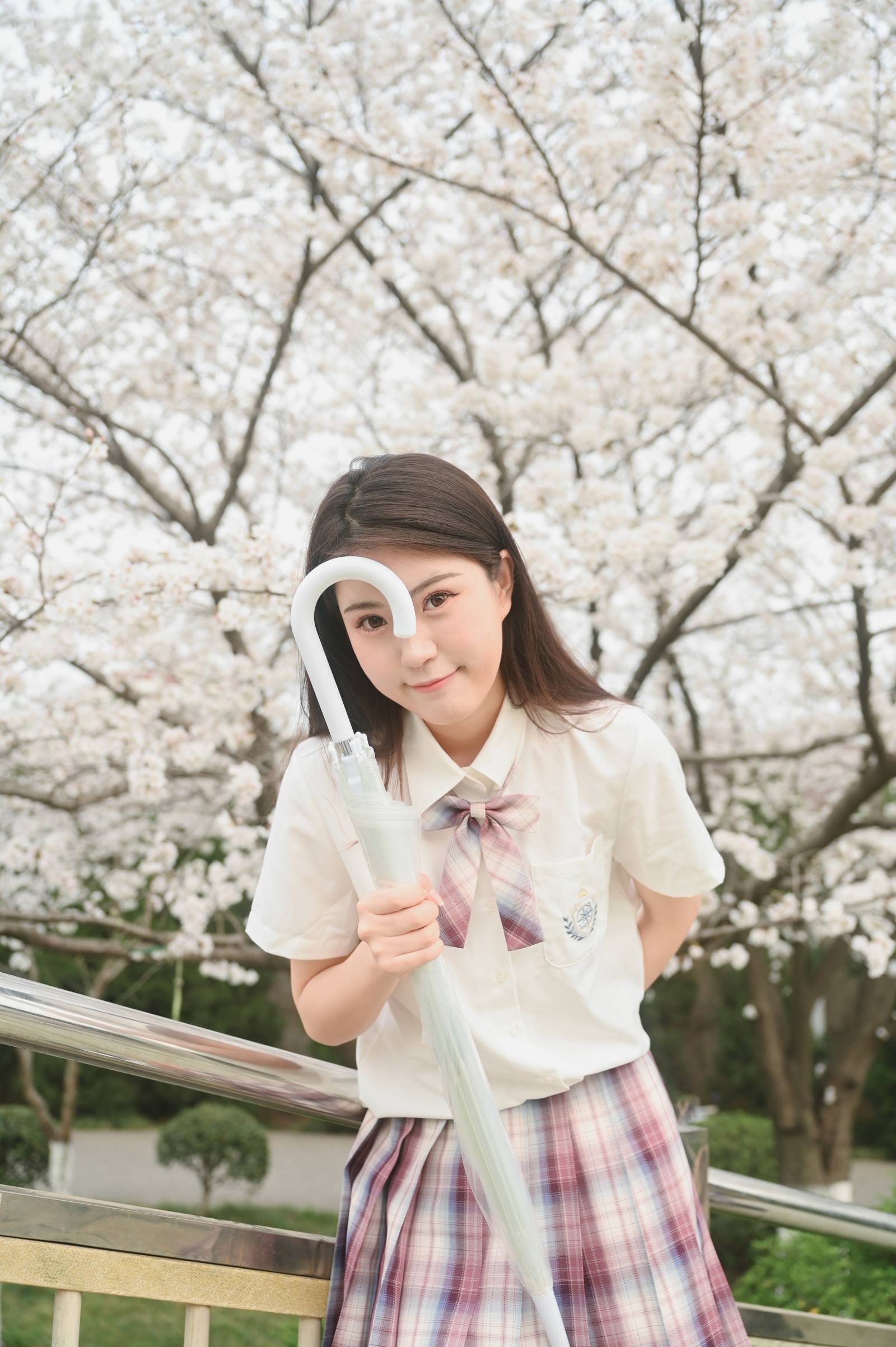 [YITUYU艺图语]2022.10.17 樱花色的天空下 琪琪[28+1P/269MB]