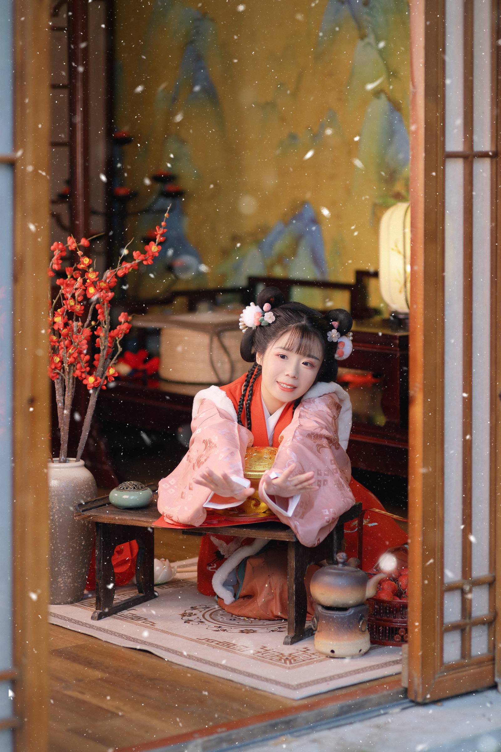 [YITUYU艺图语]2022.10.18 多喜乐 Suky喜欢软绵绵毛茸茸的团子[22+1P/162MB]