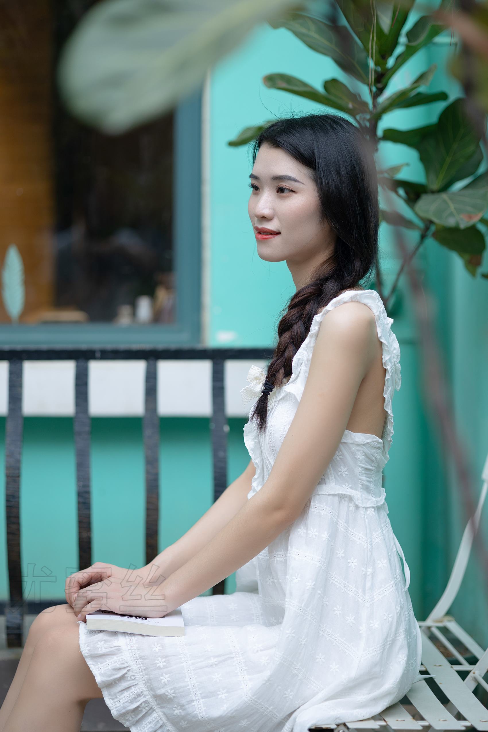 尤蜜丝 NO.055 穿搭推广展示图集 白天使[37P/334MB]