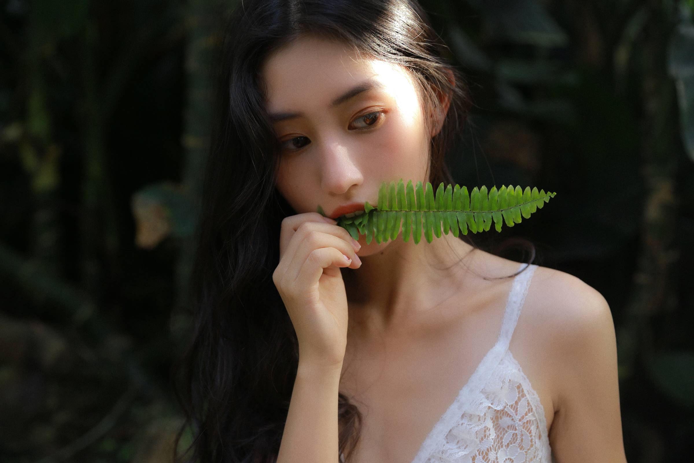 [YITUYU艺图语]2022.10.18 花与少女 立桃里矢[29+1P/227MB]