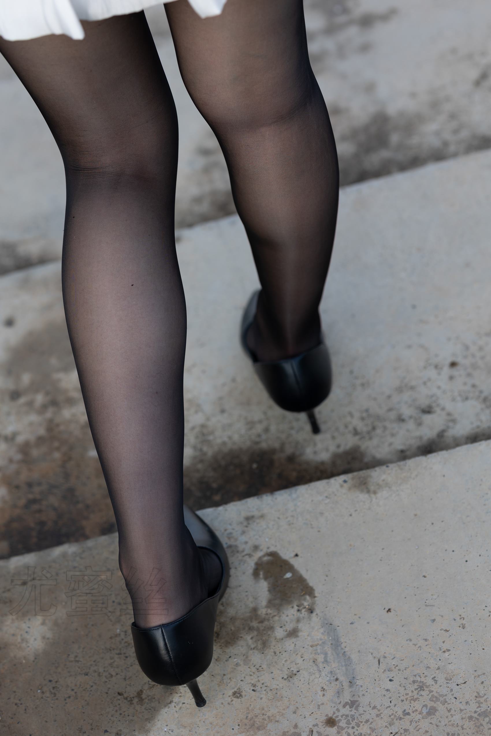 尤蜜丝 NO.059 穿搭推广展示图集[49P/210MB]