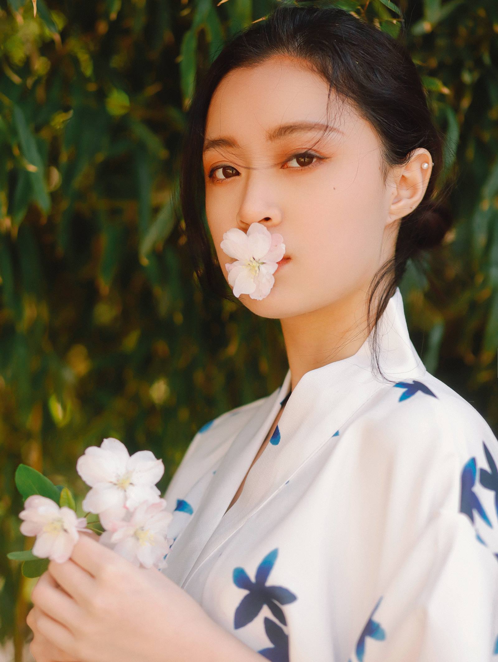 [YITUYU艺图语]2022.10.22 樱花季节 小月[27+1P/382MB]