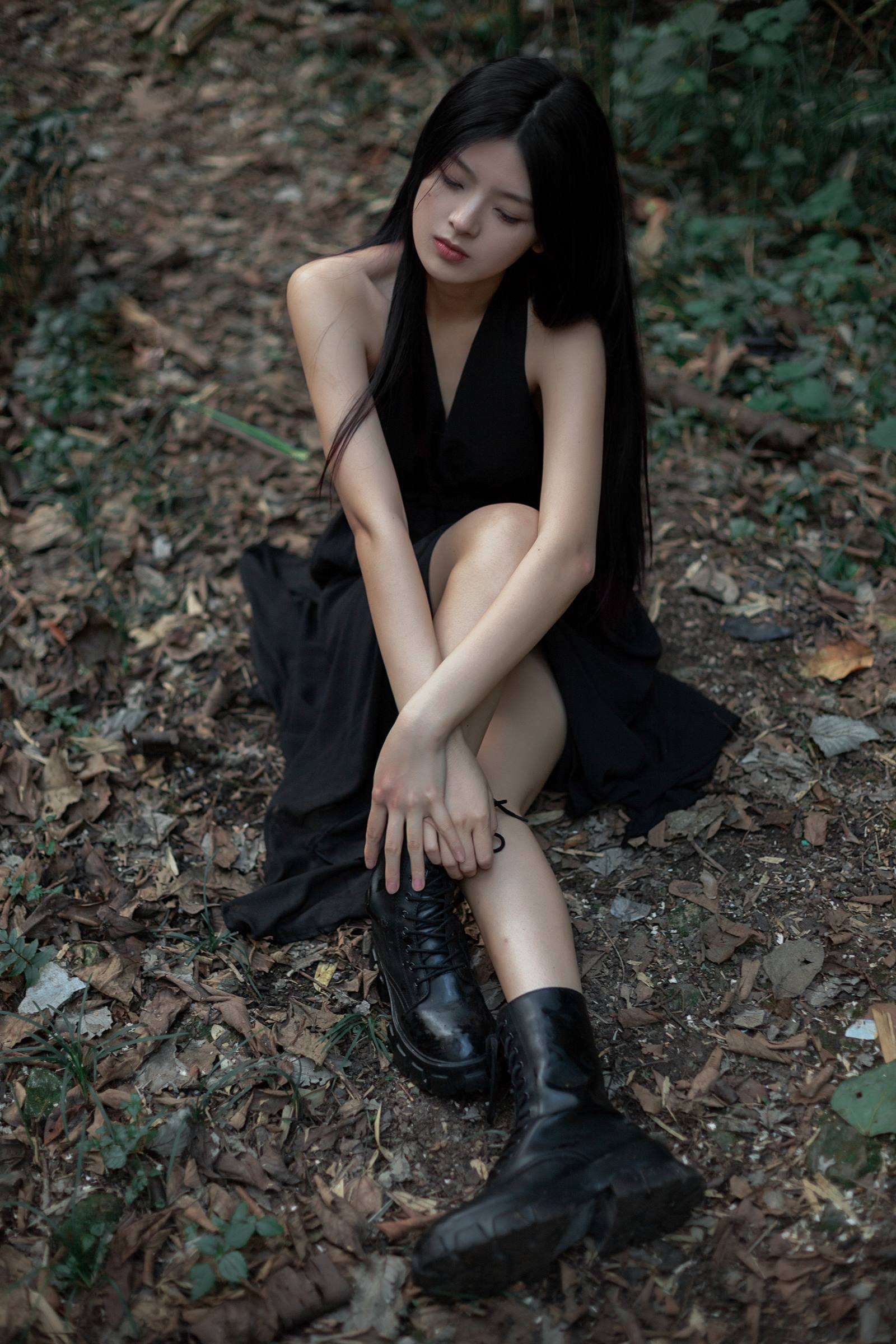 [YITUYU艺图语]2022.10.20 安静的绿 张张包[24+1P/440MB]