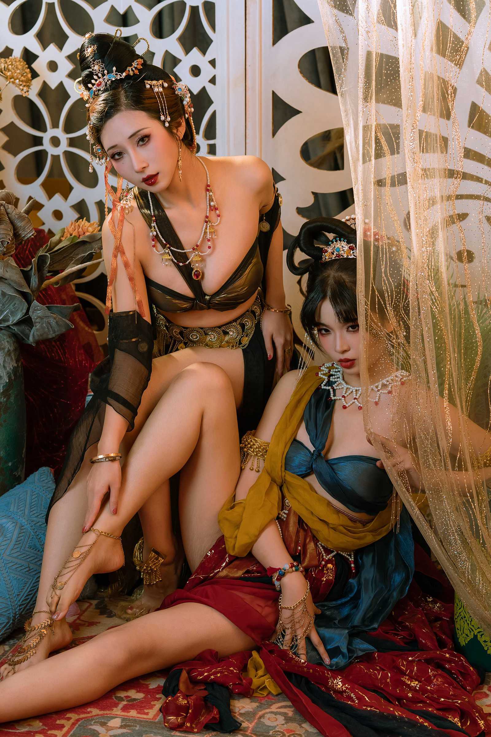 云溪溪 - 奶桃&#038;轩萧学姐 古风敦煌[34P/1V/488MB]