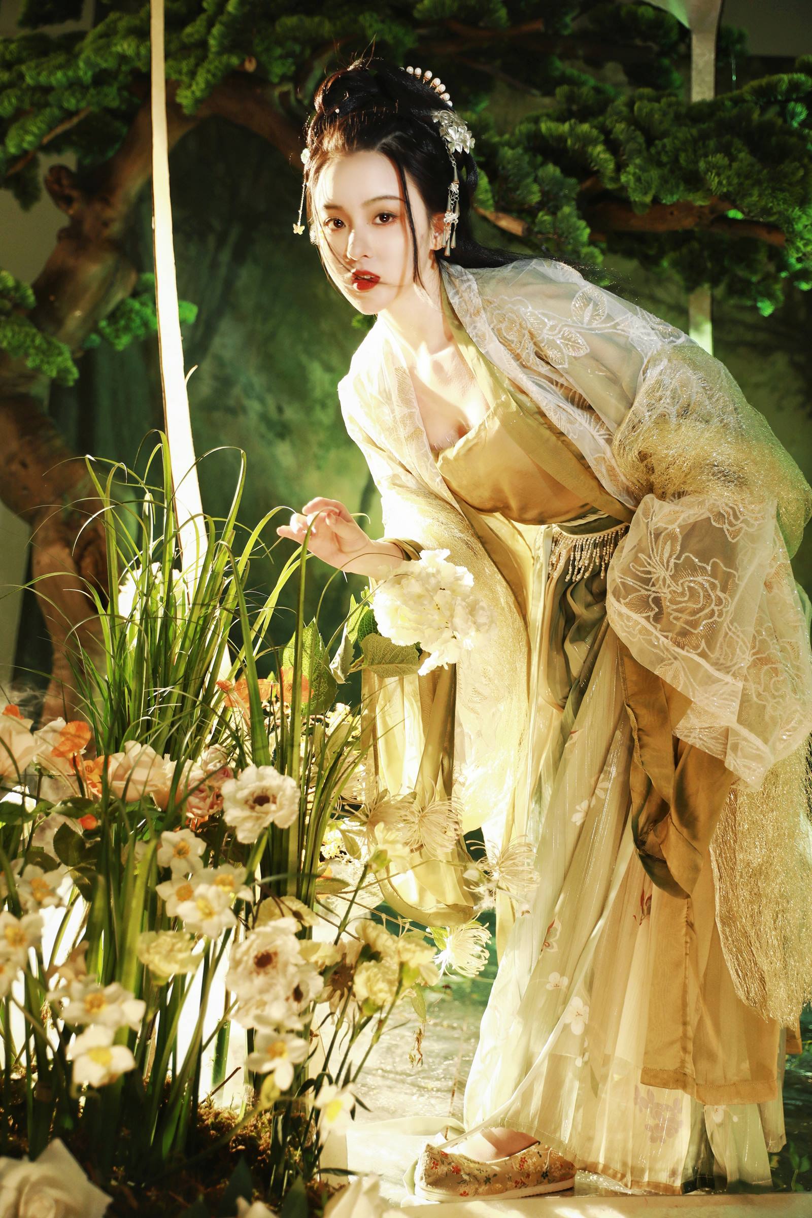 [YITUYU艺图语]2022.10.15 飞鸟卷 天晴后的樱花花[29+1P/327MB]