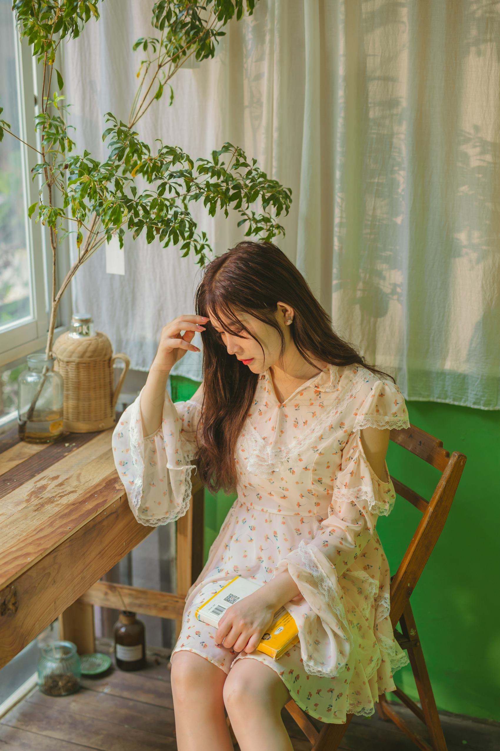 尤蜜丝 NO.047 穿搭推广展示图集 清纯[36P/232MB]