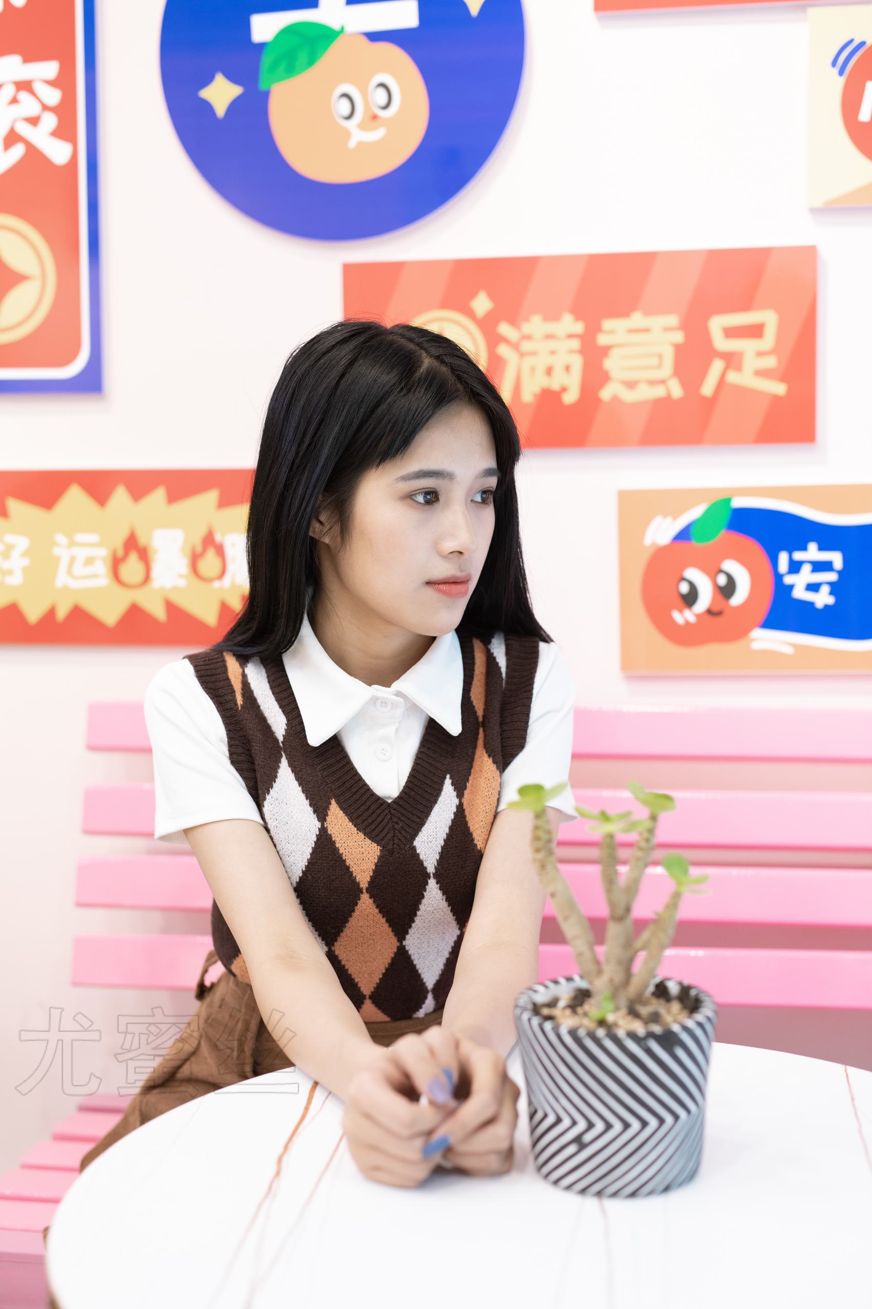 尤蜜丝 NO.053 穿搭推广展示图集 23号[39P/258MB]