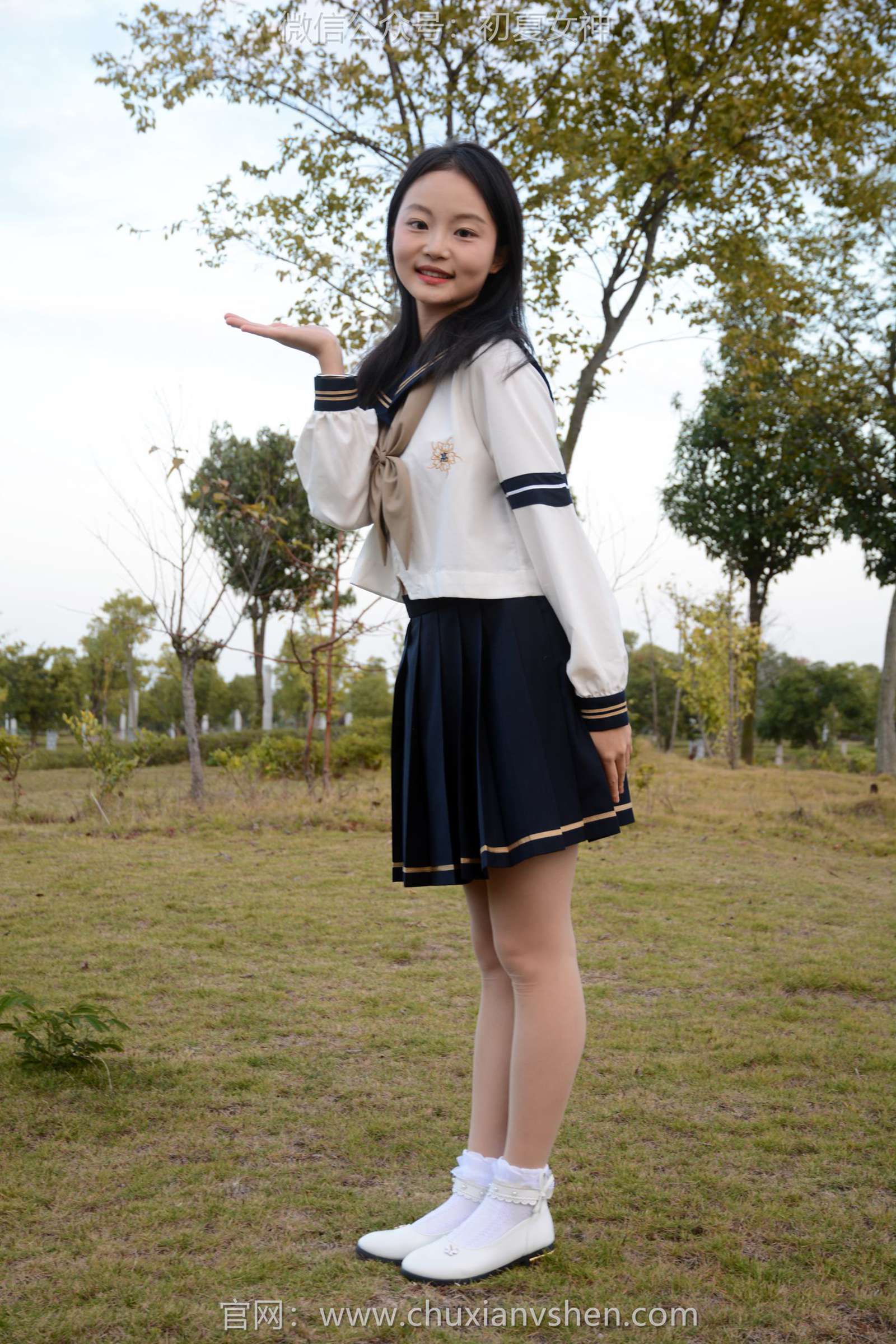 初夏女神 NO.113 双双 海军服JK[140P/1V/4.02GB]