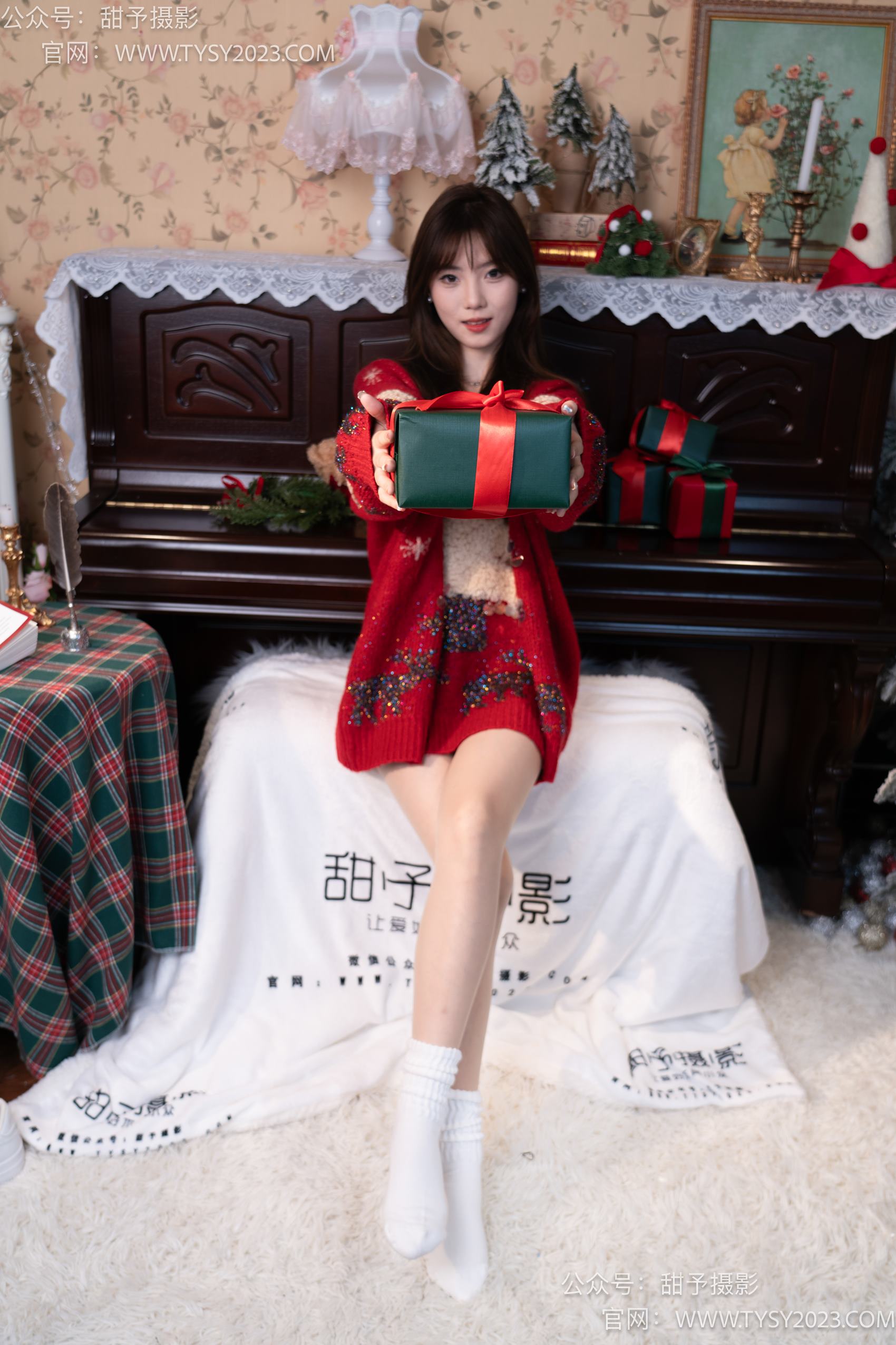 甜予摄影 NO.004 璇璇-板鞋、白棉袜、肉丝[104P/2V/9.04GB]