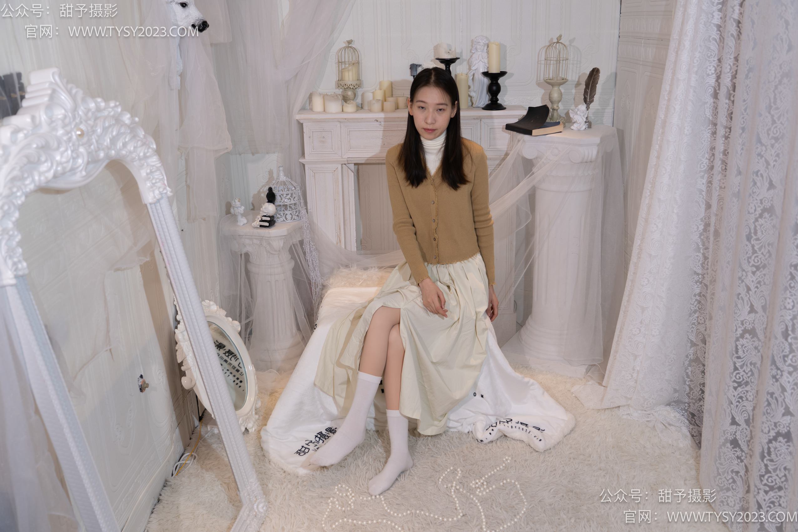 甜予摄影 NO.013 帆帆-平底鞋、白棉袜、裸足[130P/2V/9.91GB]