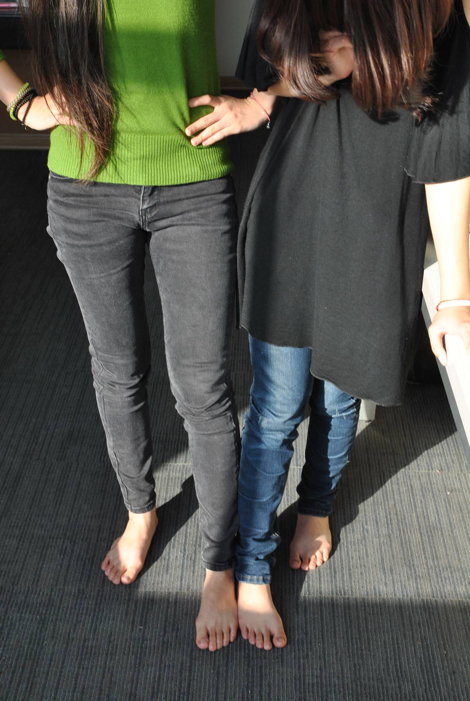 自由摄影 No.163 两个清纯的大学生在脚斗 [96P/220MB]