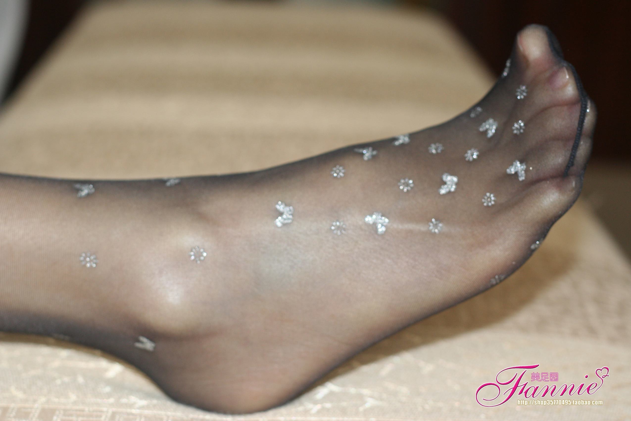 Fannie芬妮每足园 No.432 丝丝入扣[66P/138MB]