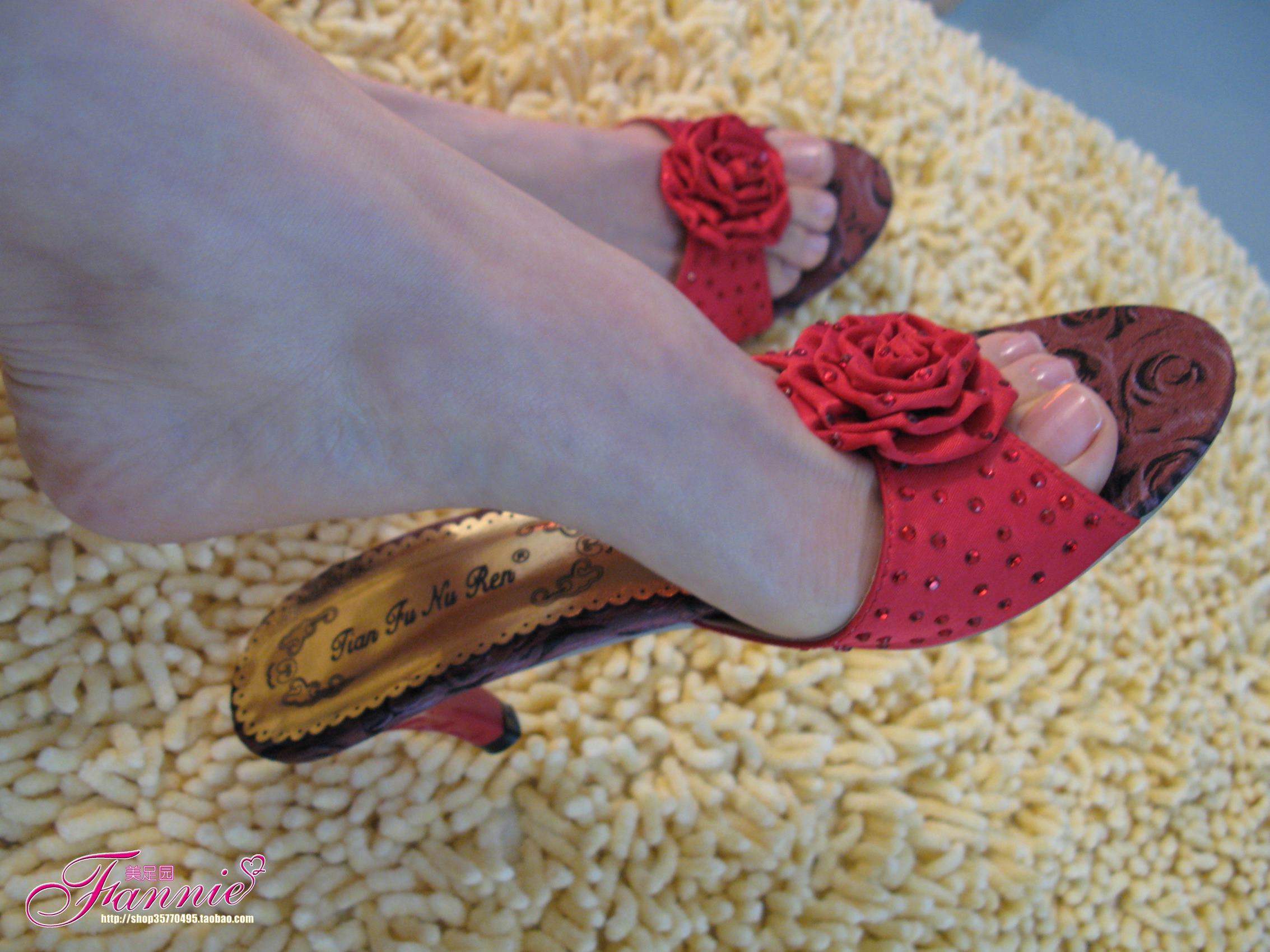 Fannie芬妮每足园 No.411 双影共分红-并蒂莲系列-1[60P/165MB]