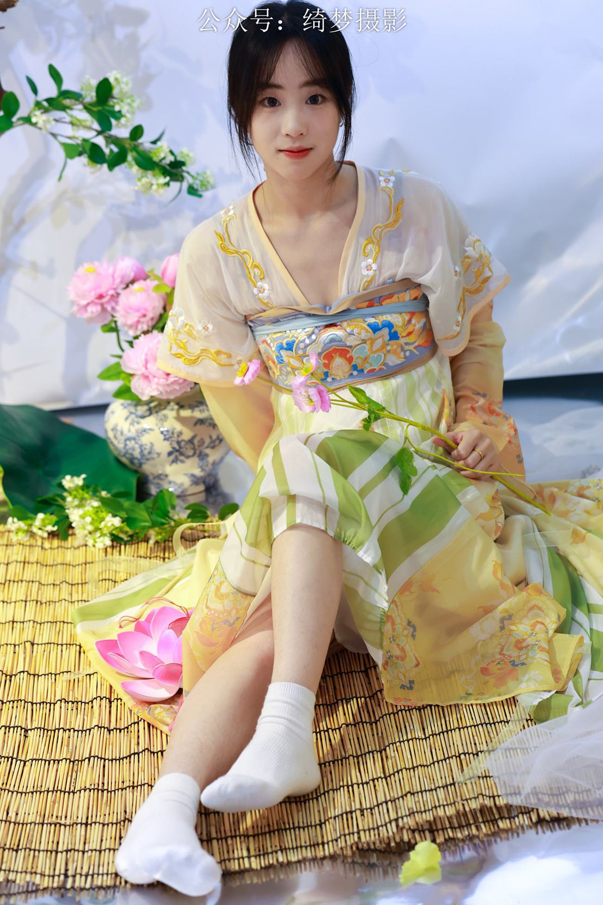 绮梦摄影 第007期 汉服（精选视频版）[169P/1V/7.53GB]