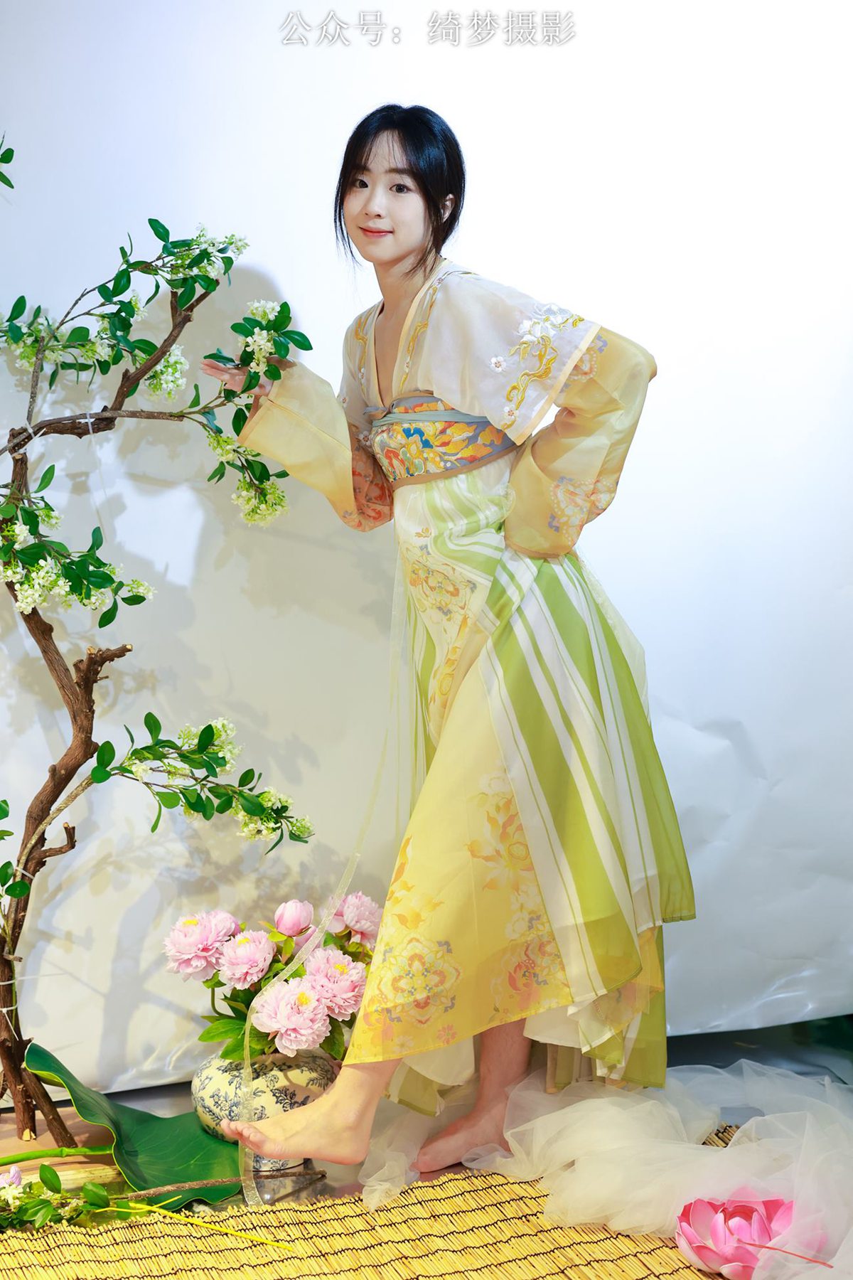 绮梦摄影 第007期 汉服（精选视频版）[169P/1V/7.53GB]