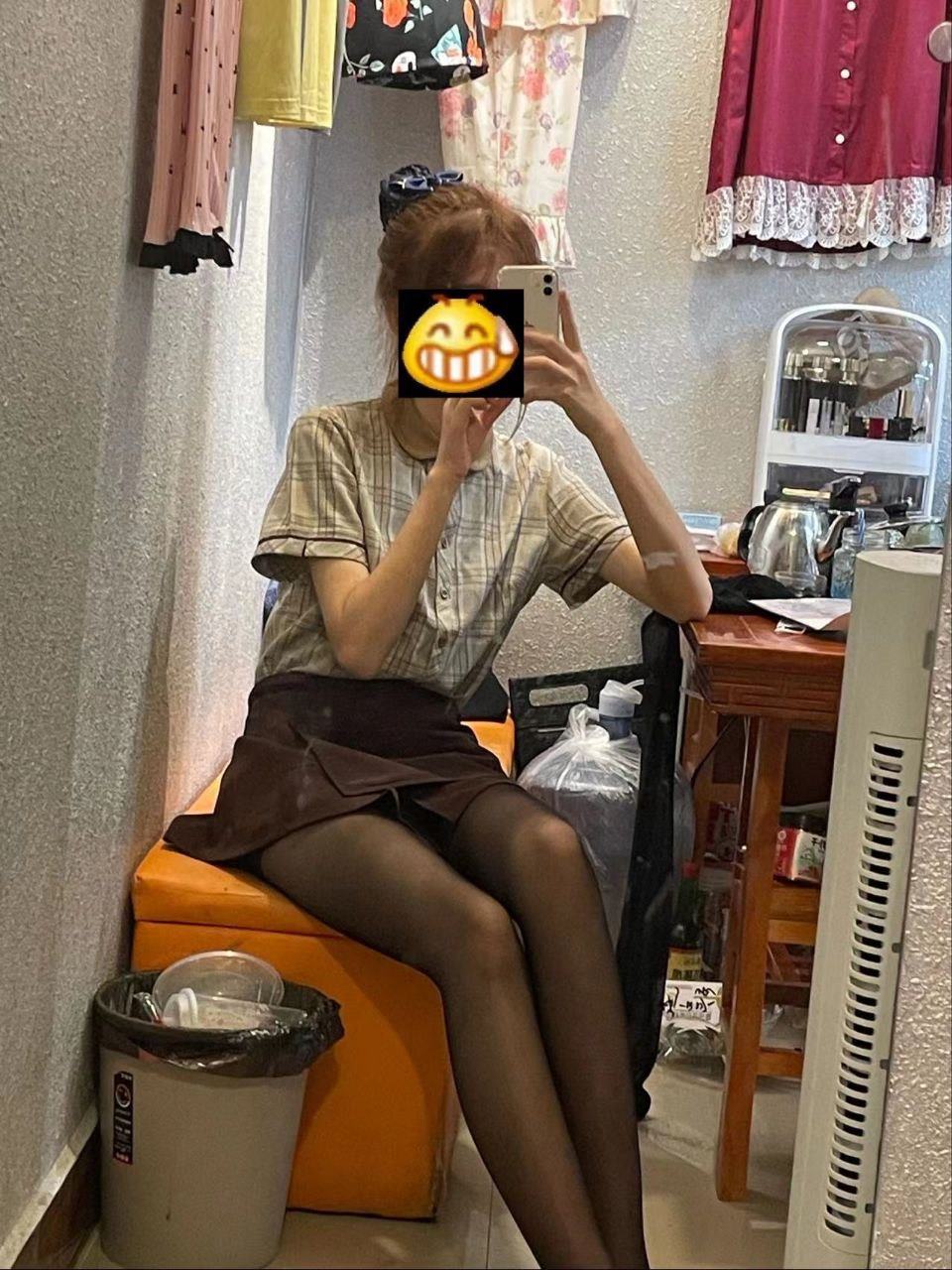 脚模面试脸足同框套路系列-001-02号-178 108 39.5超精品黑丝展示[15P/6V/56MB]