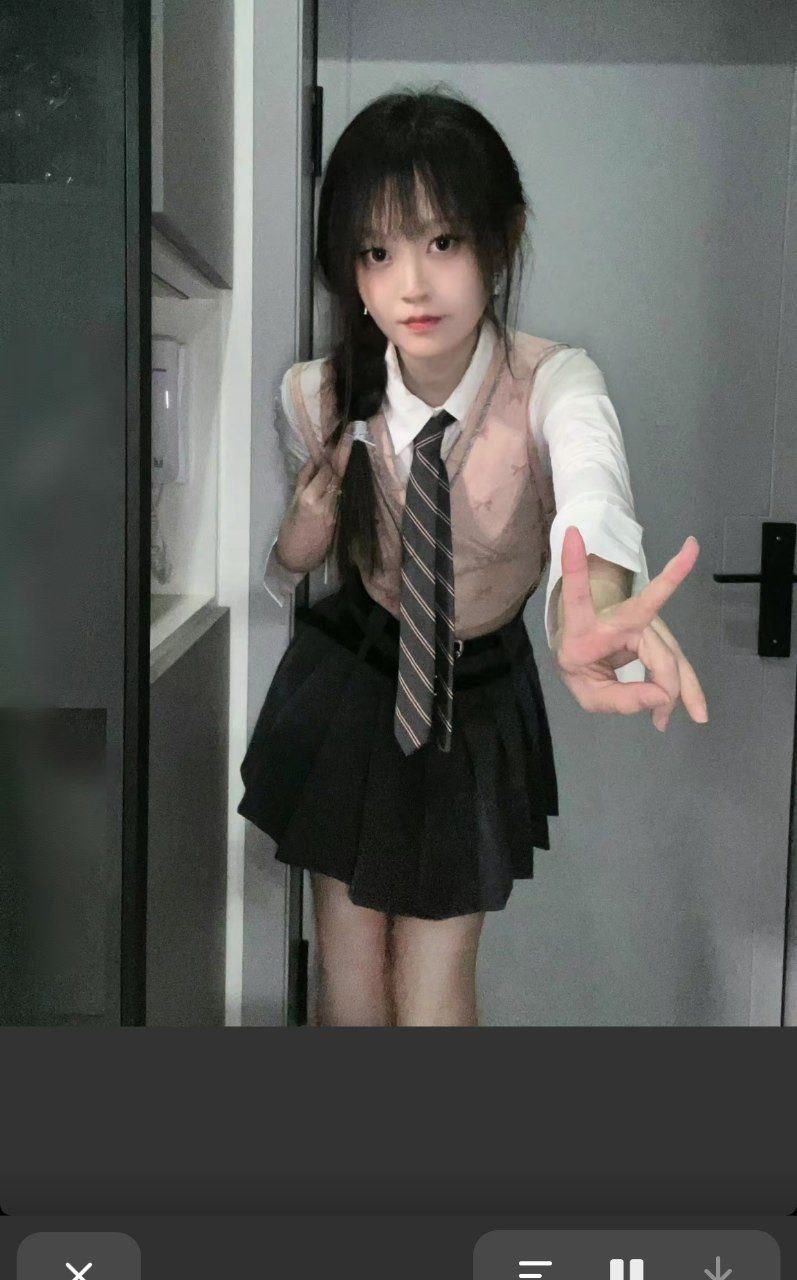 脚模面试脸足同框套路系列-017-19号-164 90 眼镜妹[17P/2V/42MB]