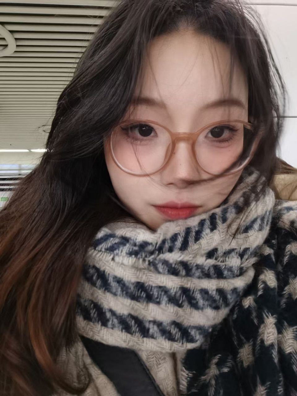 脚模面试脸足同框套路系列-074-东北妹字[8P/1V/6MB]