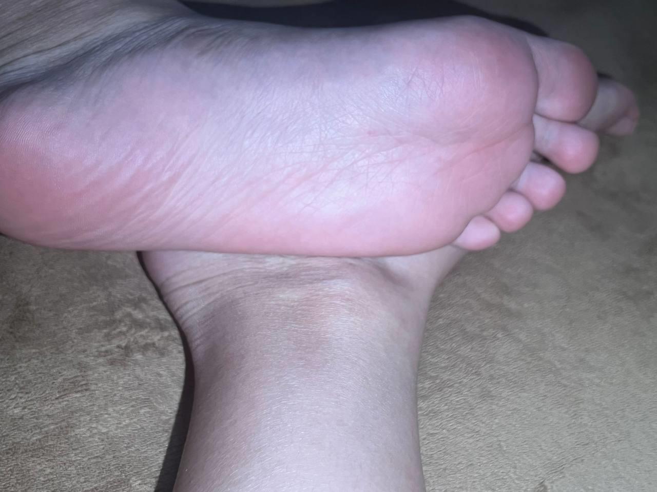 脚模面试脸足同框套路系列-078-高颜值红白脚[4P/5V/71MB]