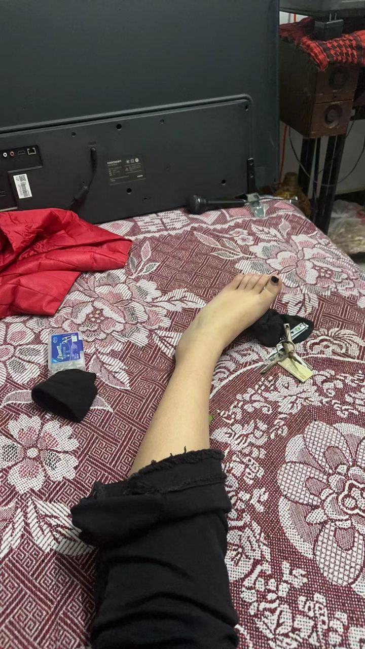 脚模面试脸足同框套路系列-070-白衣少女[10P/11V/63MB]