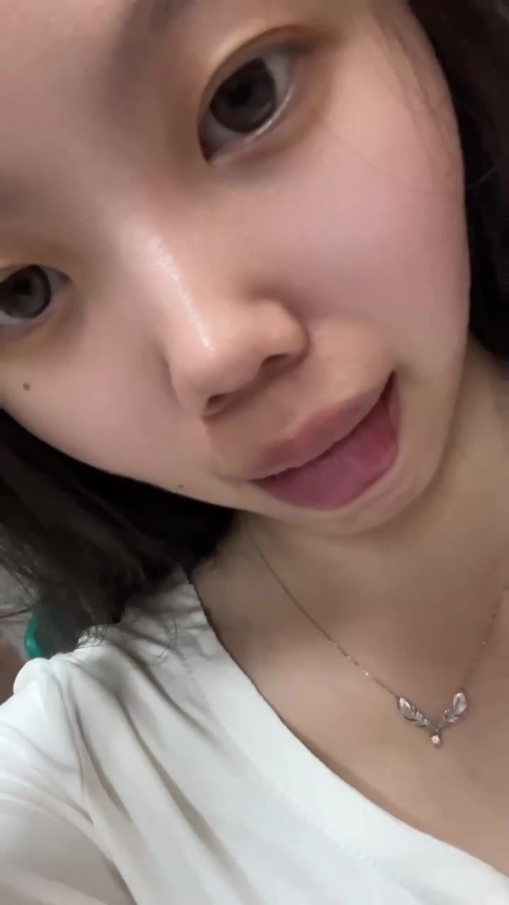 脚模面试脸足同框套路系列-071-大学生宿舍拍脚[10P/17V/100MB]